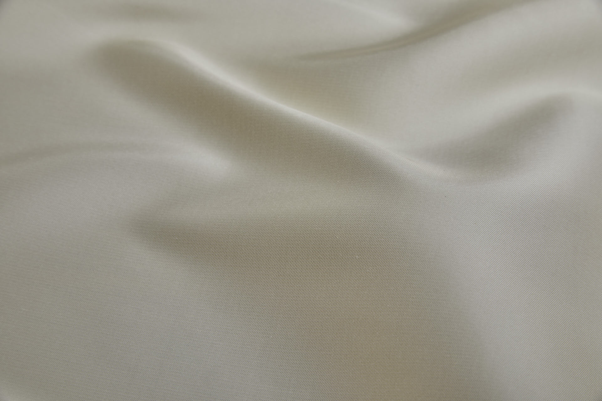 Cream Silk Twill fabric, image 4 of 7