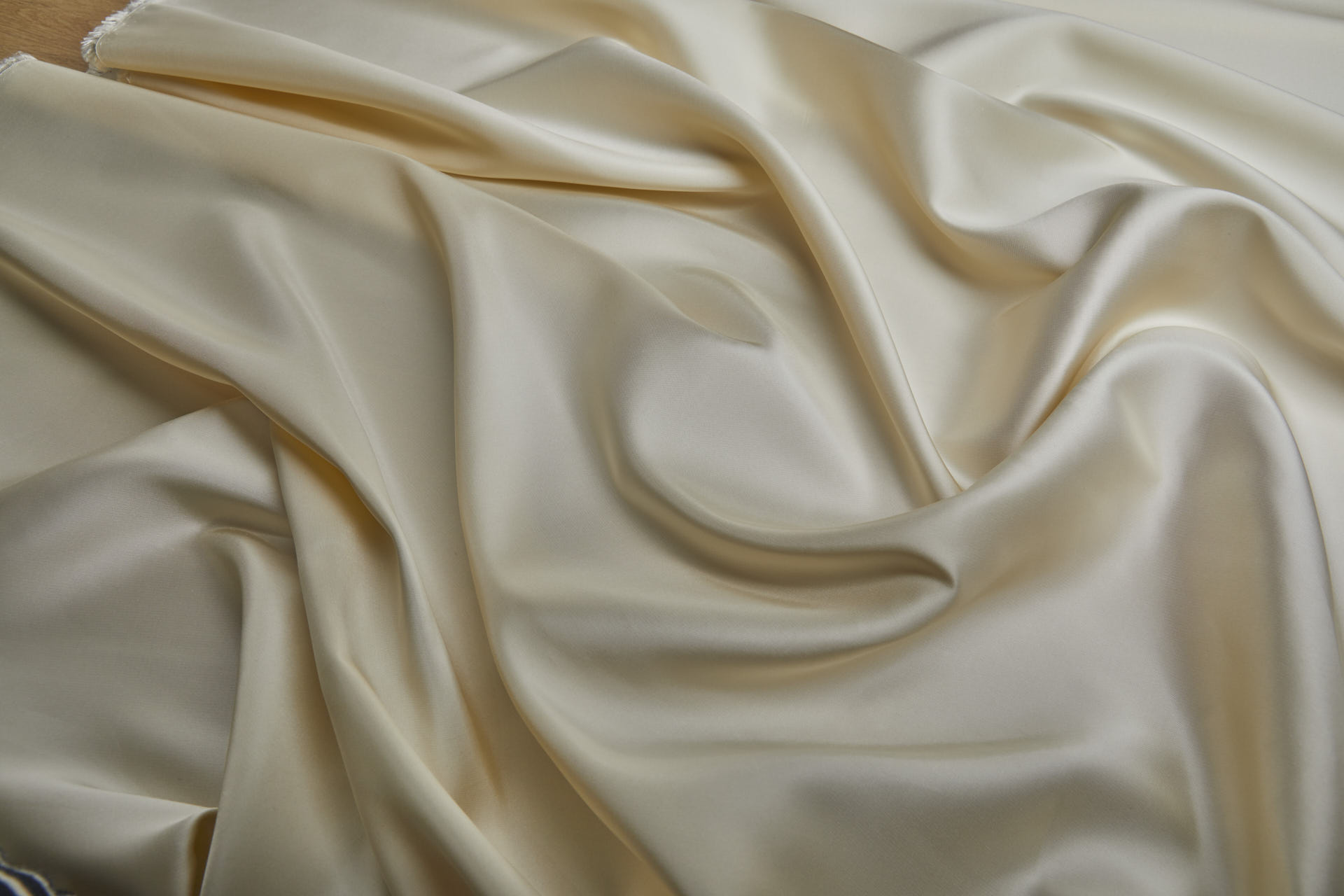 Cream Silk Twill fabric, image 5 of 7
