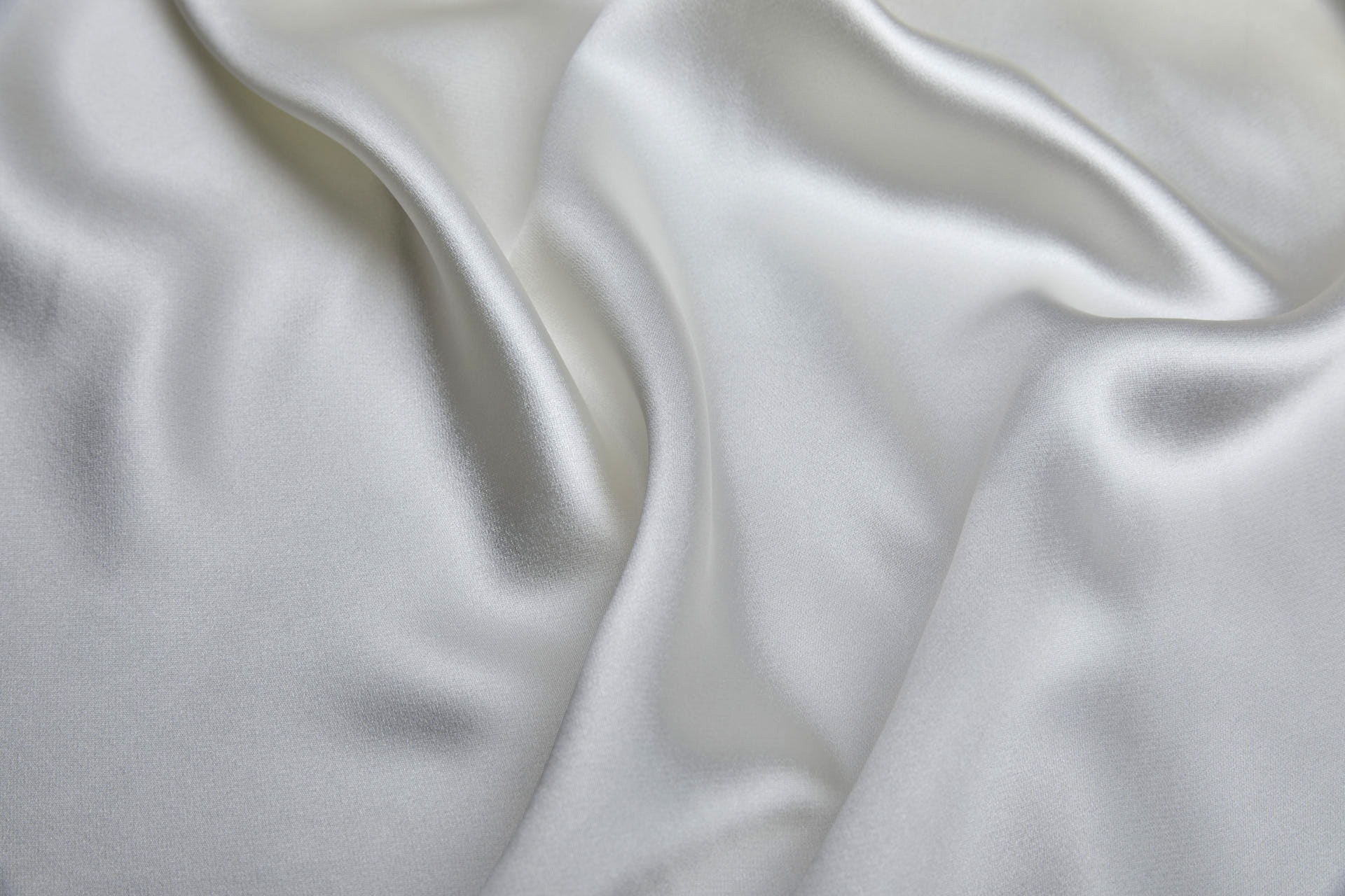 Viscose Acetate Satin - Ivory fabric, image 4 of 10