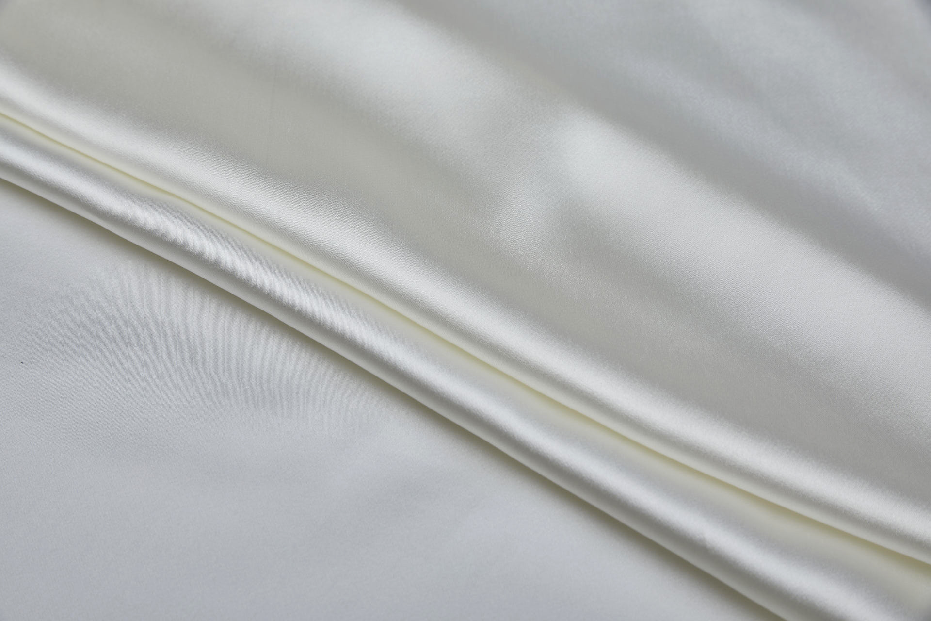 Viscose Acetate Satin - Ivory fabric, image 8 of 10