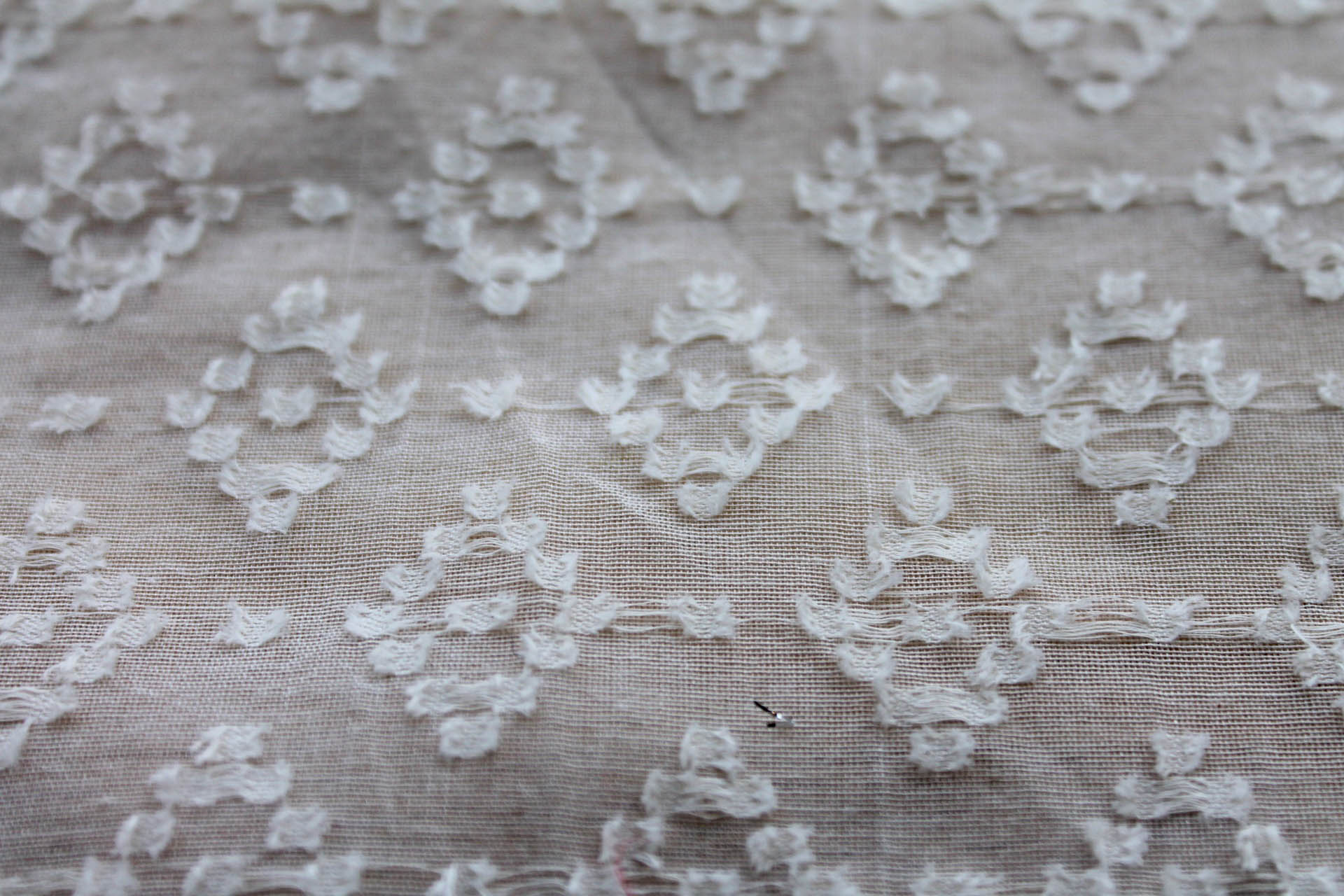 Vintage Jacquarded Silk Organza - Ivory fabric, image 5 of 7