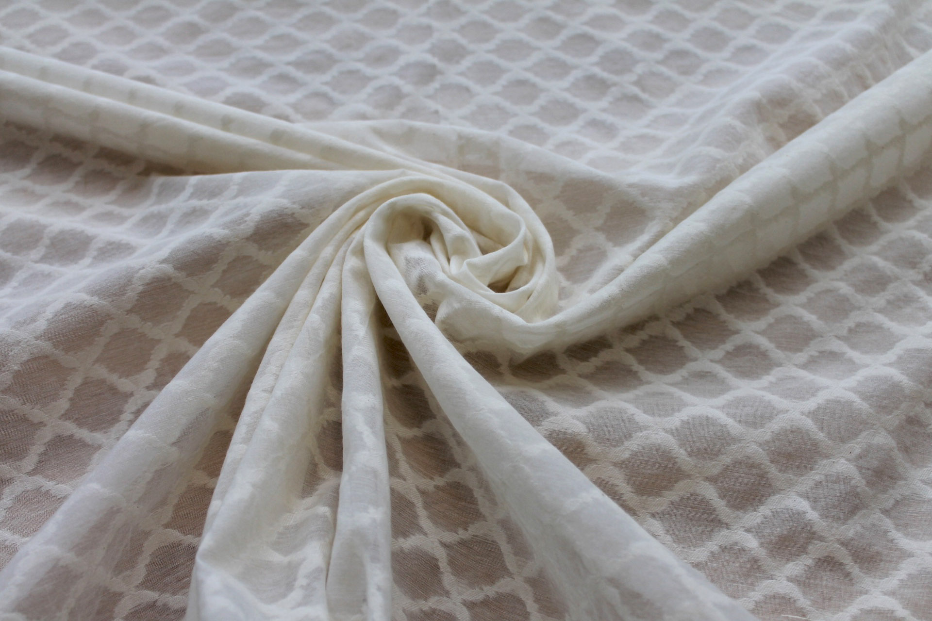 Vintage Jacquarded Silk Organza - Ivory fabric, image 3 of 7