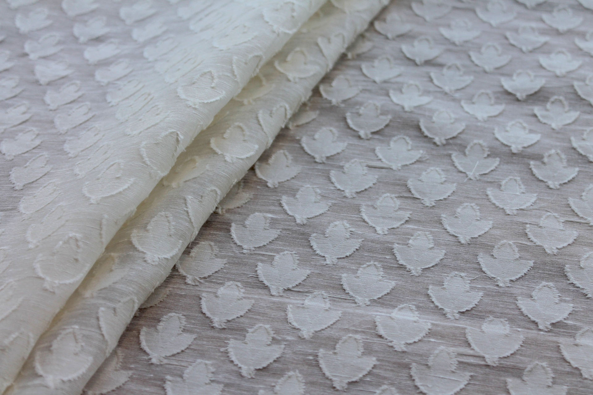Vintage Jacquarded Silk Organza - Ivory fabric, image 4 of 5