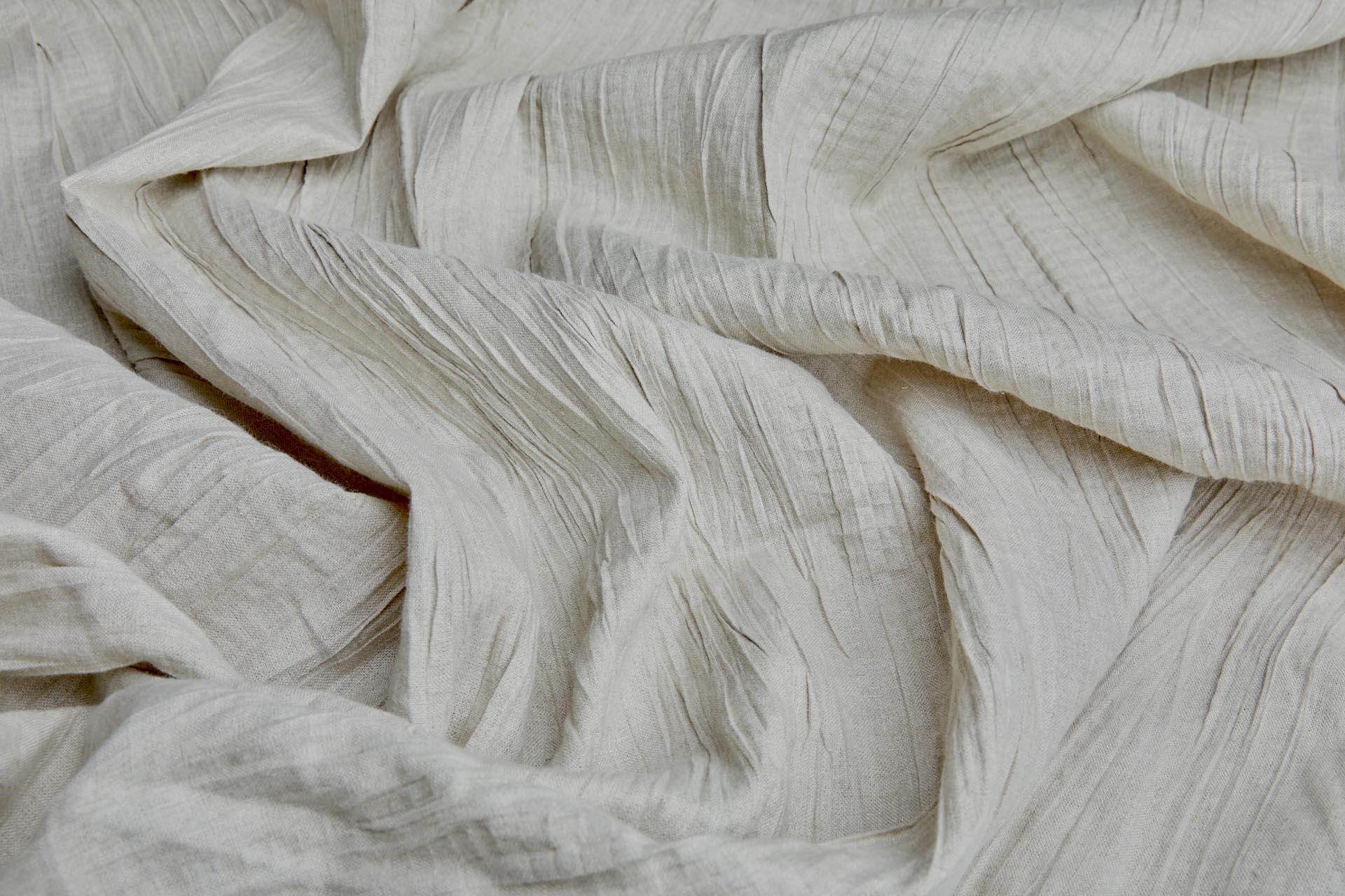 Irregular Broomstick Pleated Natural Linen fabric, image 3 of 5