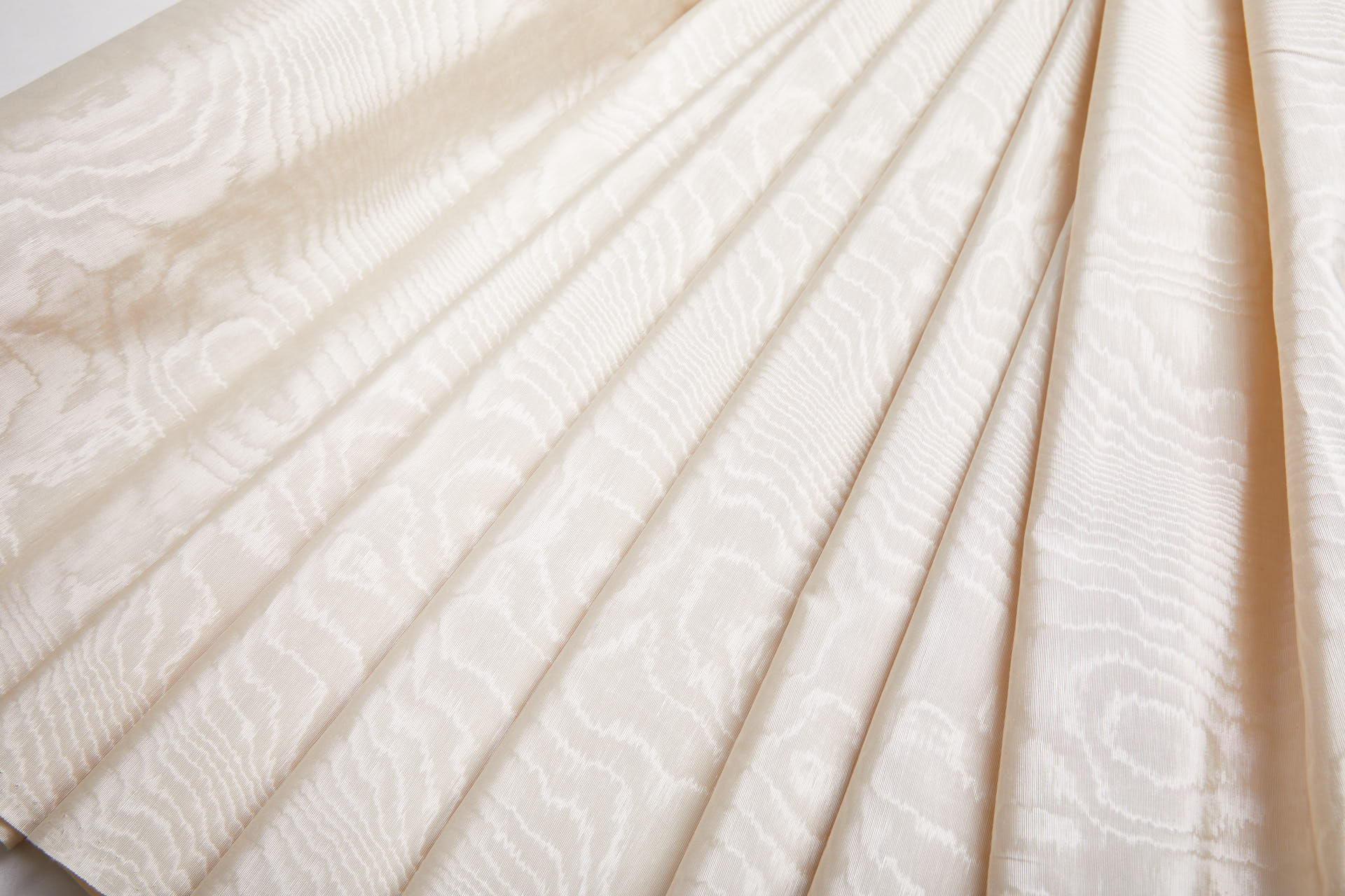 Limited Stock Moire Grosgrain - Oatmeal fabric, image 3 of 9