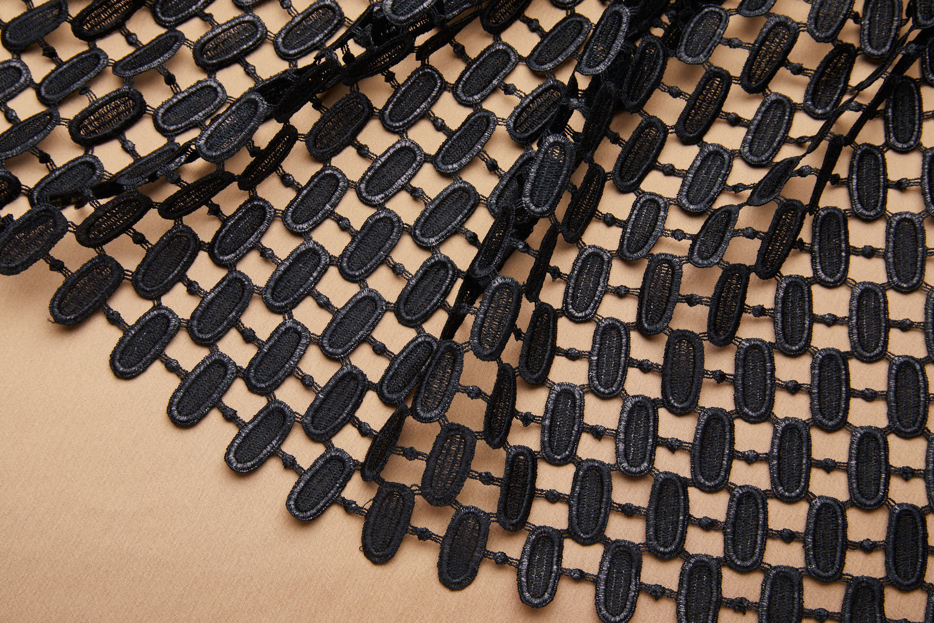 Lozenge Links Foiled Guipure in Black fabric, image 3 of 9