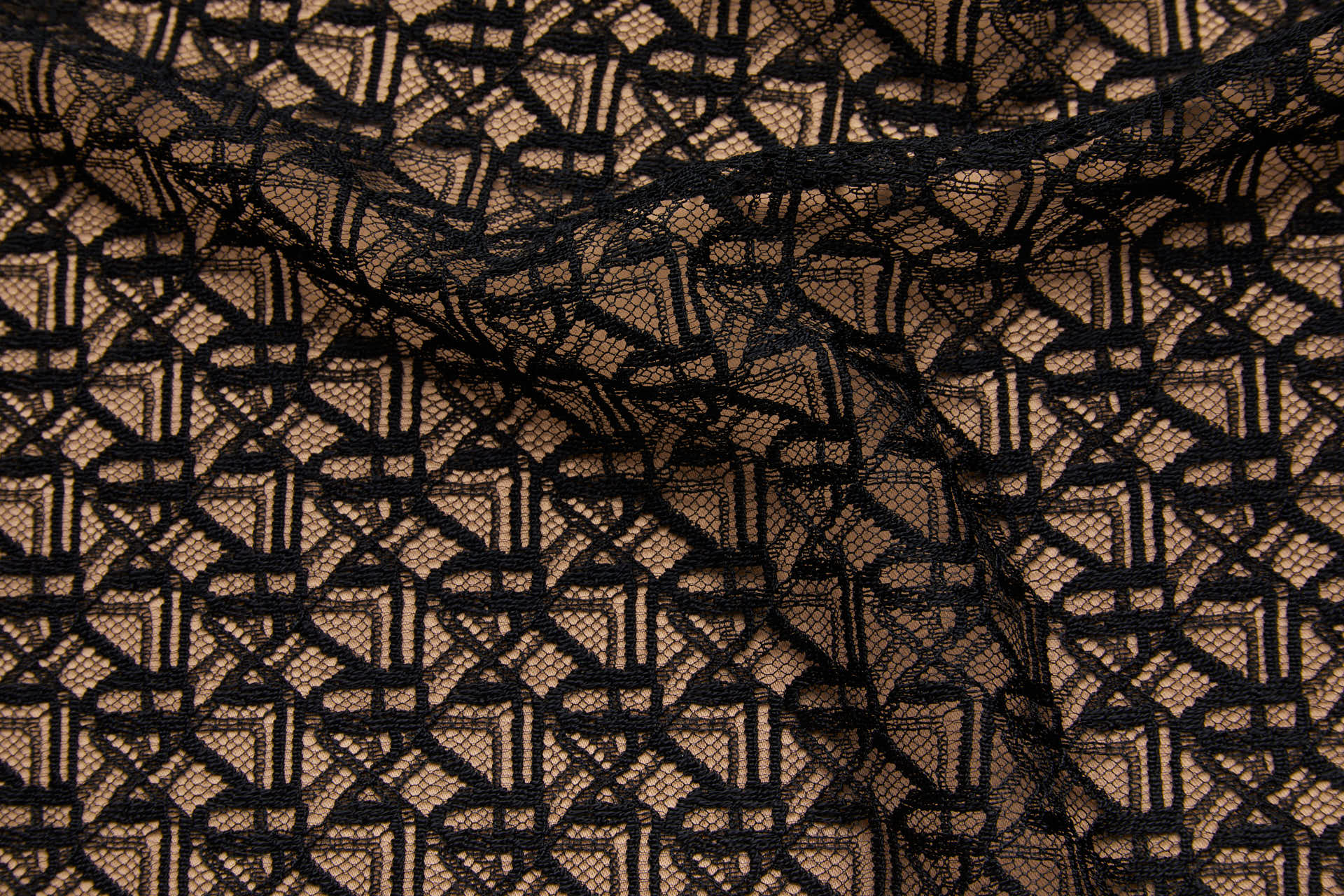 Small Geometric Pattern Lace in Black fabric, image 2 of 8