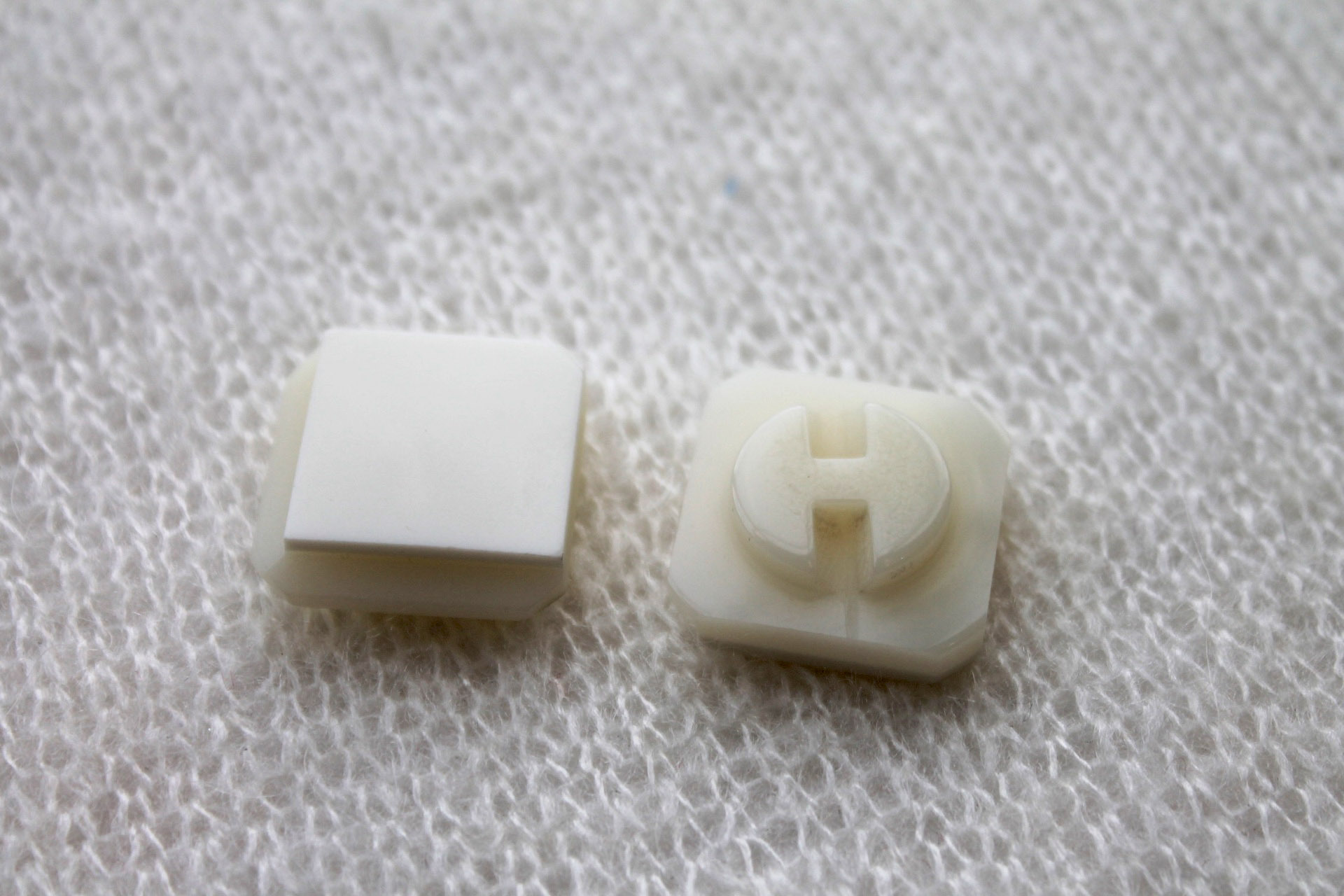 Ivory Square Resin Button - 2cm, image 3 of 4