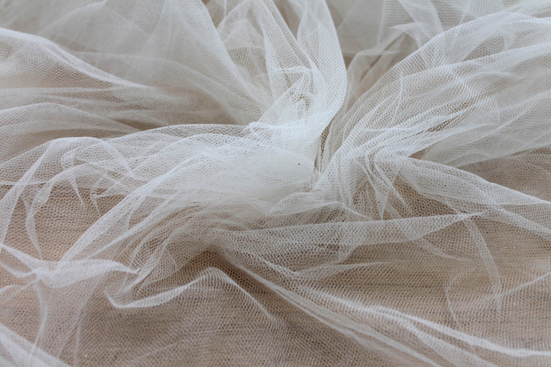 Crisp Silk Tulle - Ivory fabric