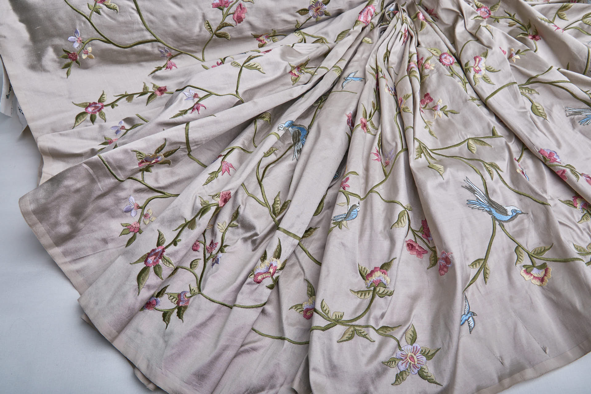 Bird Embroidery - Oyster fabric, image 10 of 11