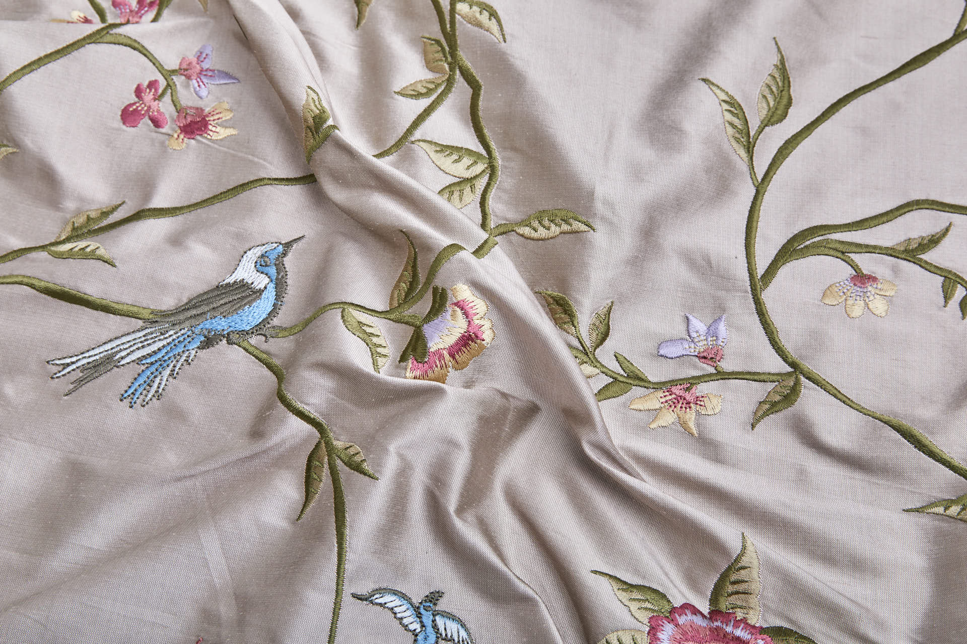 Bird Embroidery - Oyster fabric