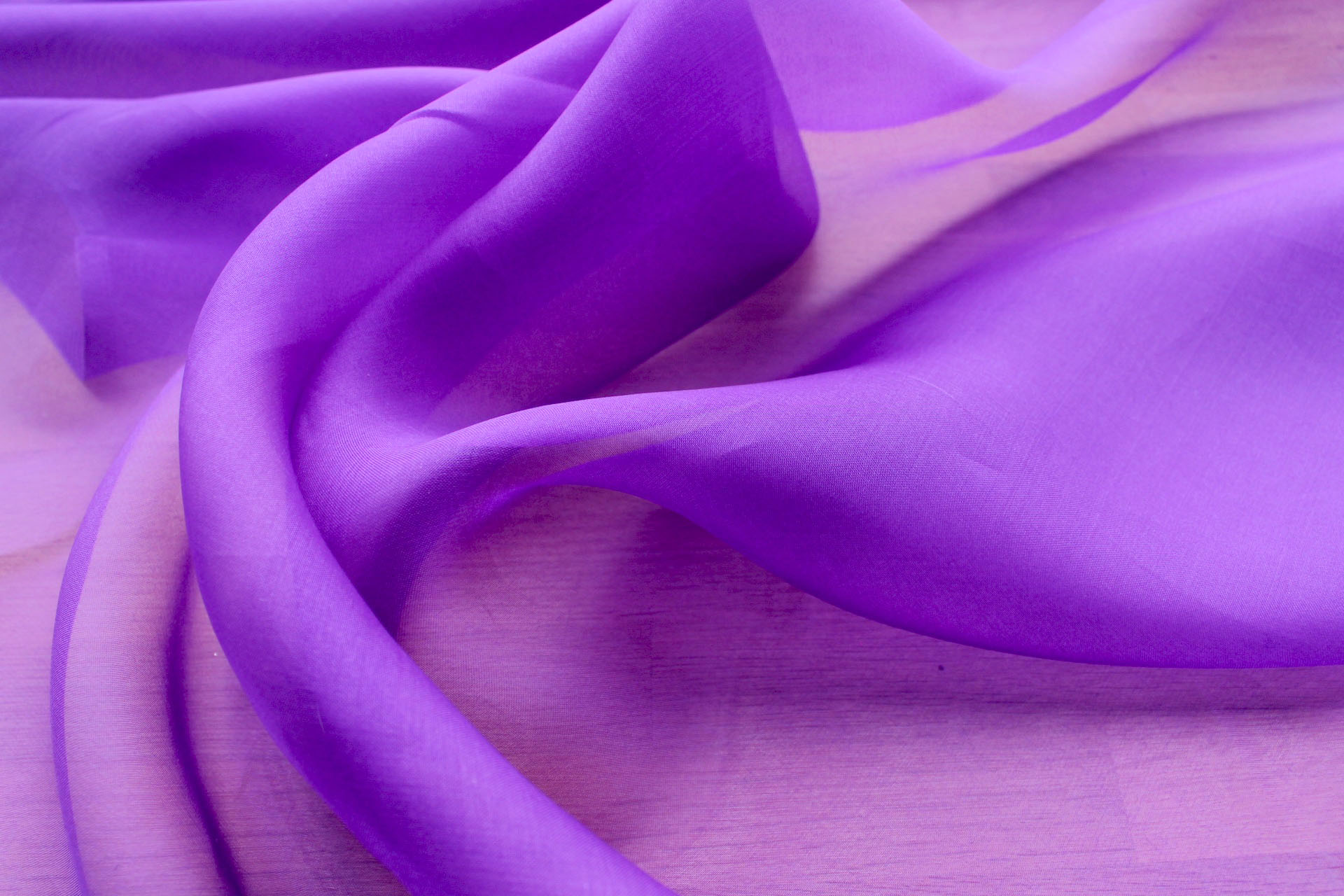 Silk Organza - Violet fabric