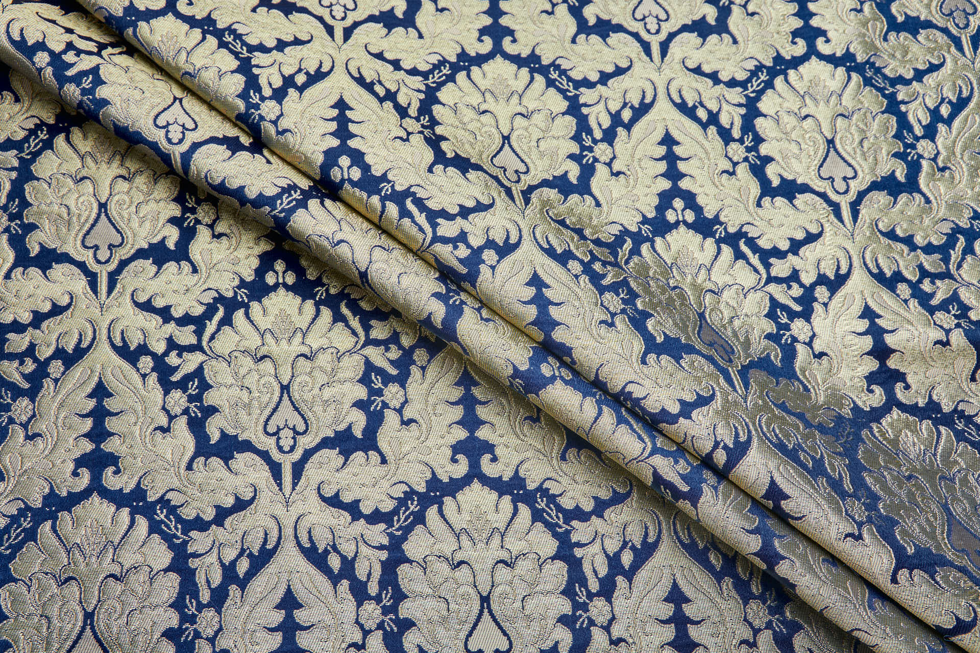 Heavy Banaras Brocade - Blue and Gold fabric, image 4 of 7