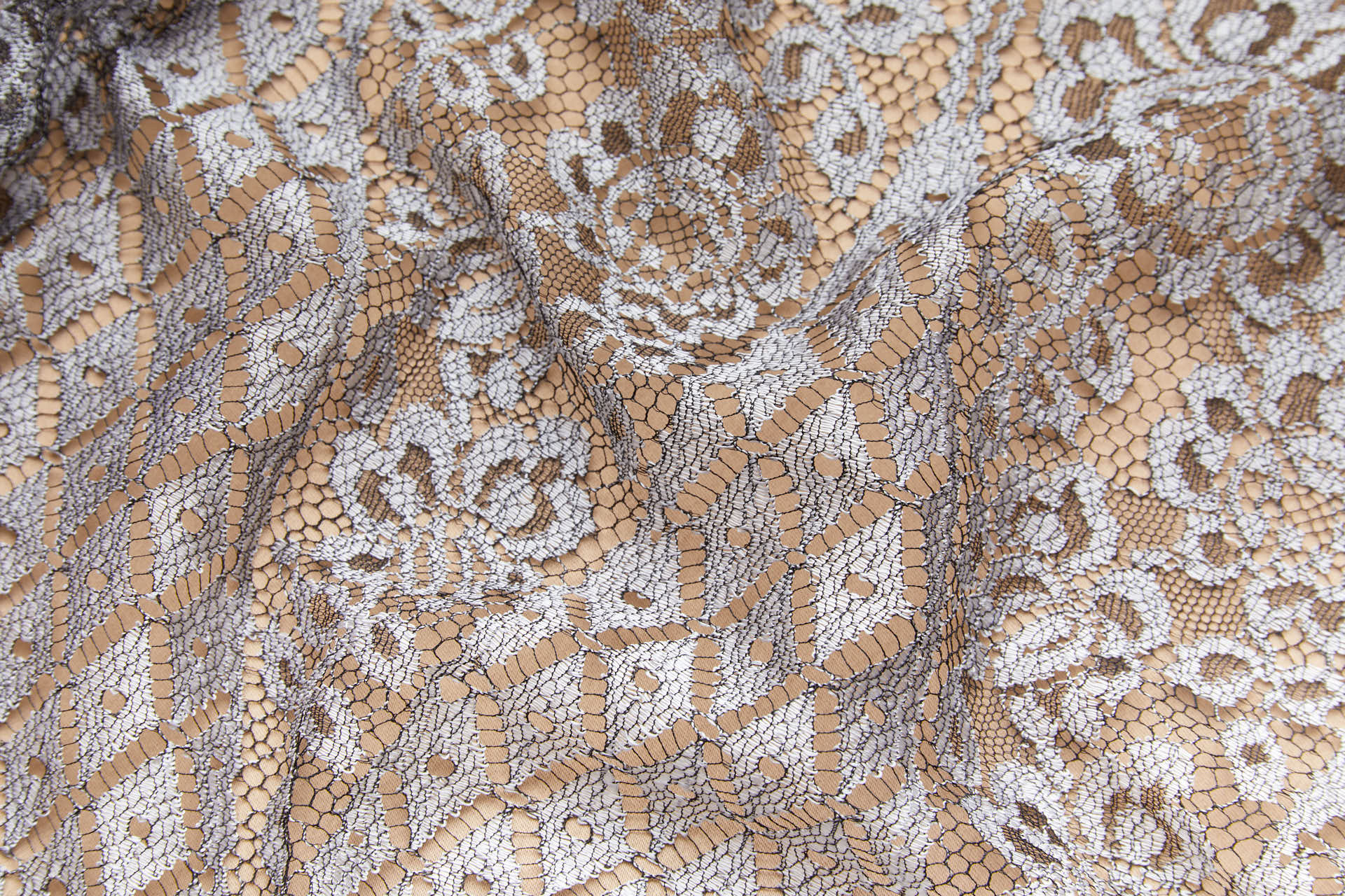 Period Style Lace Trim with DIamonds and Roses Pattern - Silver / Black, image 2 of 6