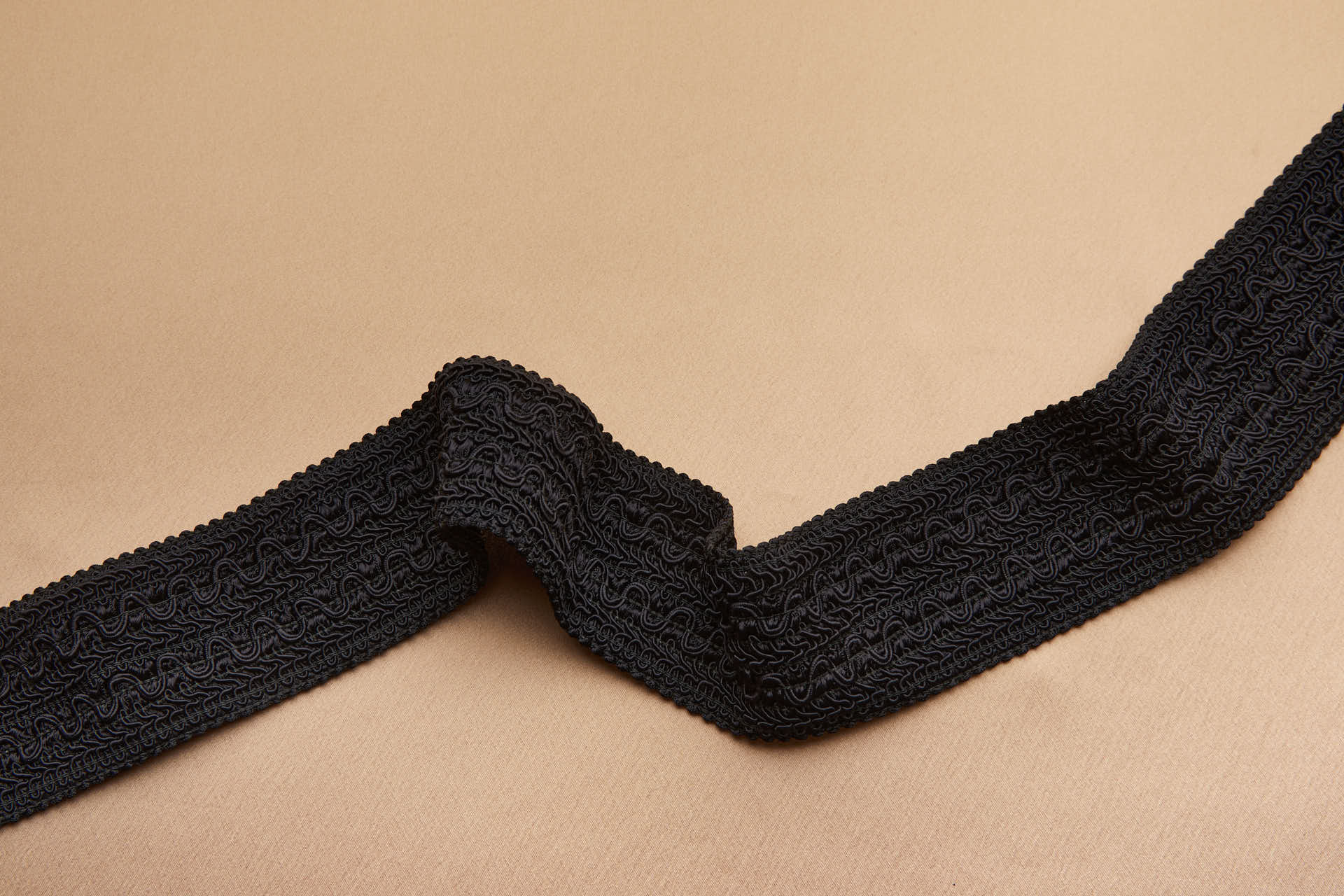 Elastic Passamanerie Gimp Cord Braid - Black trim, image 2 of 6