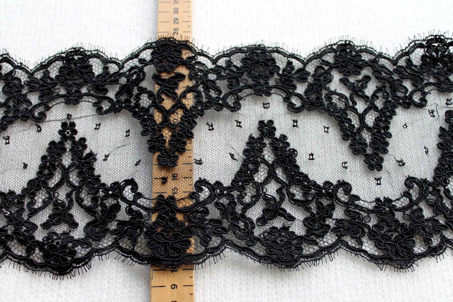 Arch Scallop Corded Lace Trim - Black, image 4 of 4
