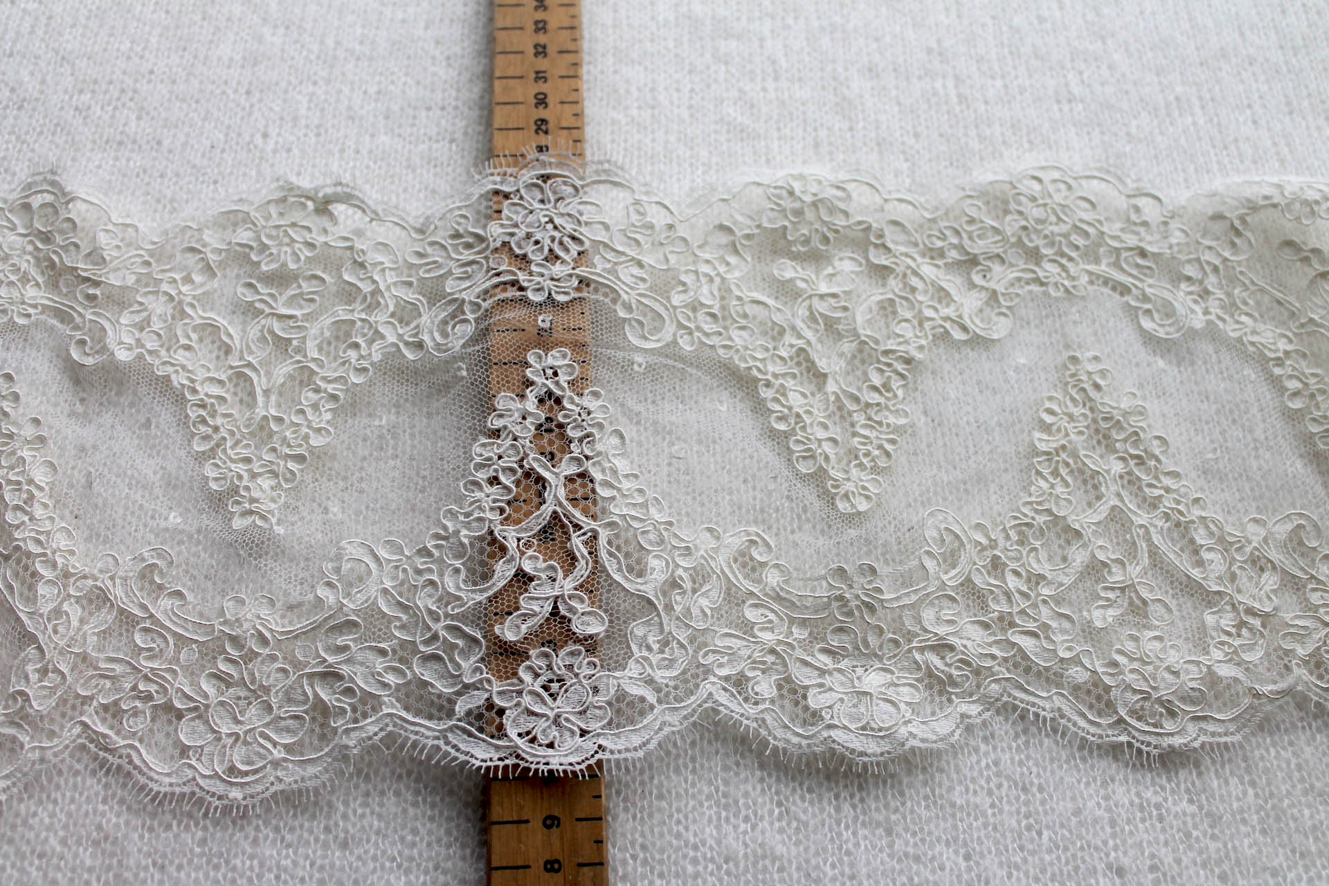 Arch Scallop Corded Lace Trim - Ivory, image 5 of 5