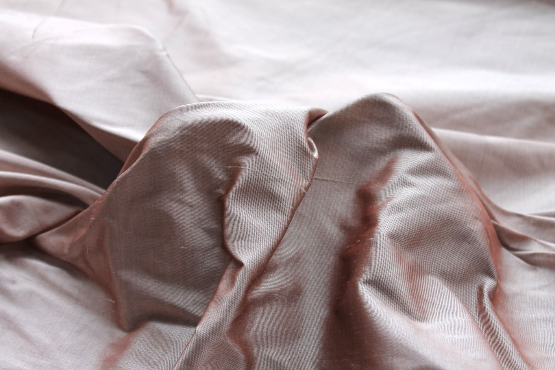 Silk Dupion - Ivory Shot Brown - B08 fabric, image 4 of 4