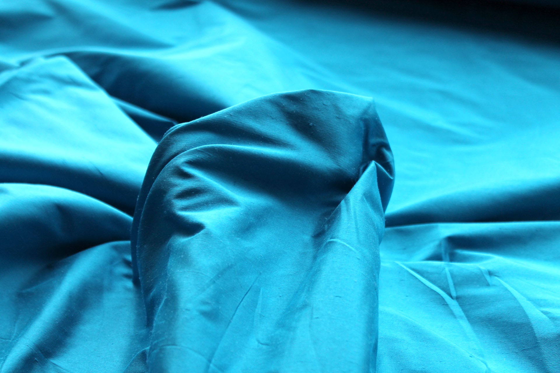 Silk Dupion - Turquoise - B87 fabric, image 3 of 5