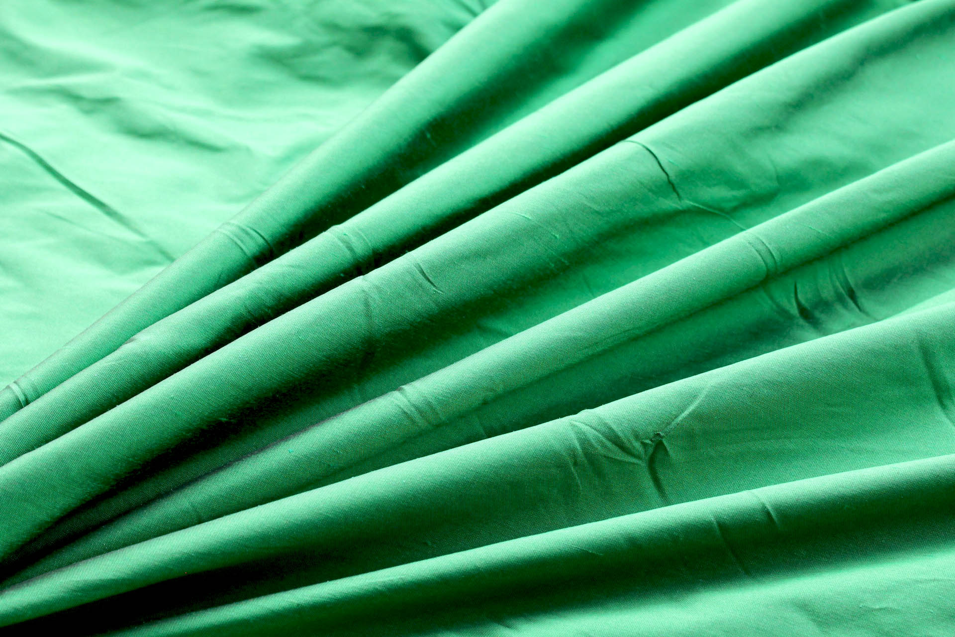 Silk Dupion - Emerald Green - B94 fabric, image 5 of 5