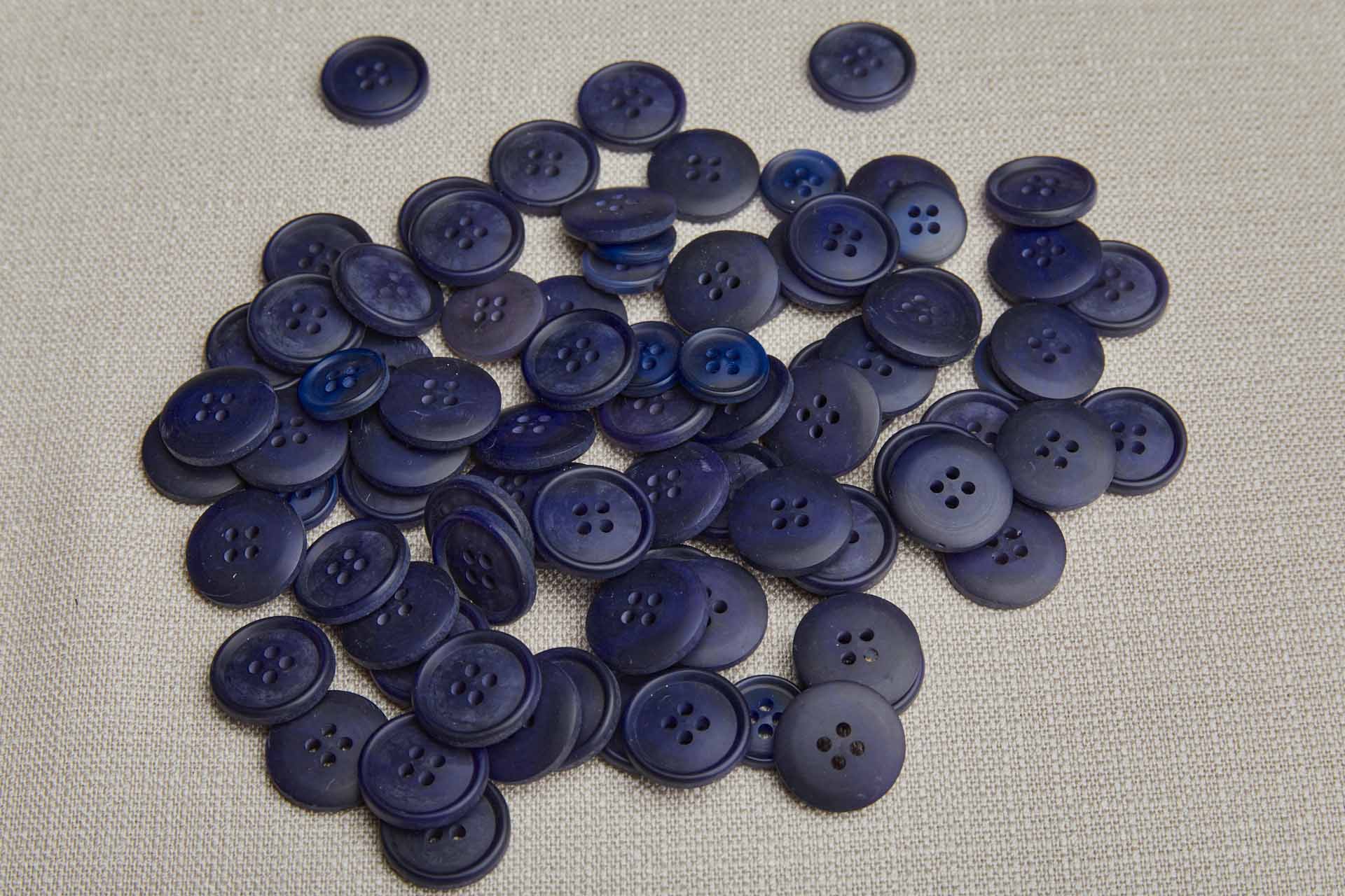 Vintage Round Dark Indigo Button - 2cm