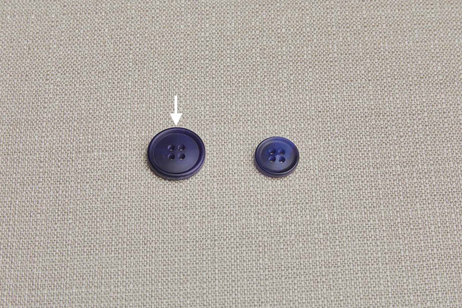 Vintage Round Dark Indigo Button - 2cm, image 2 of 3