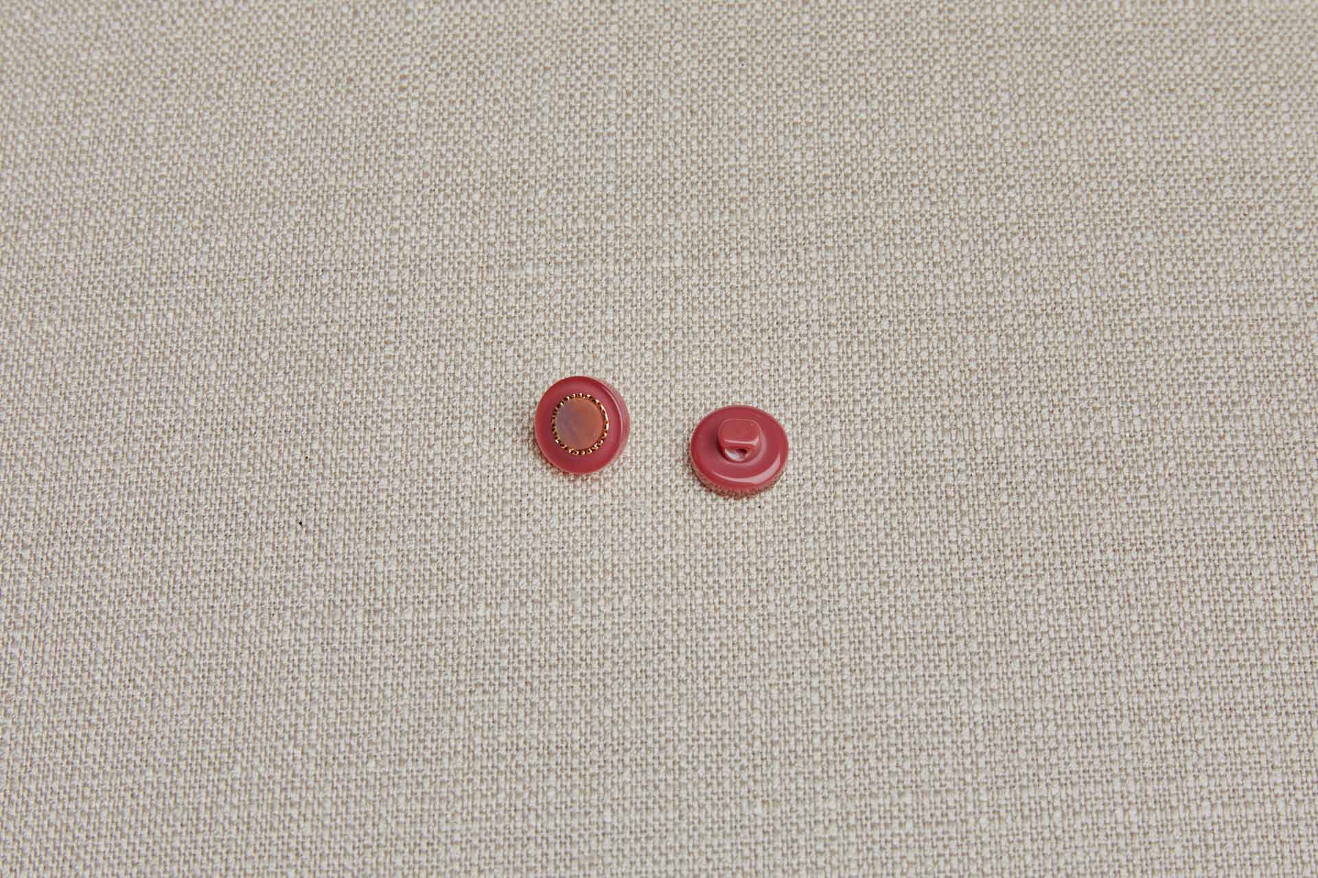 Set of 8 Round "Pearl" Resin and Gold Inlay Shank Button - Indian Red - 1.2cm, image 3 of 3