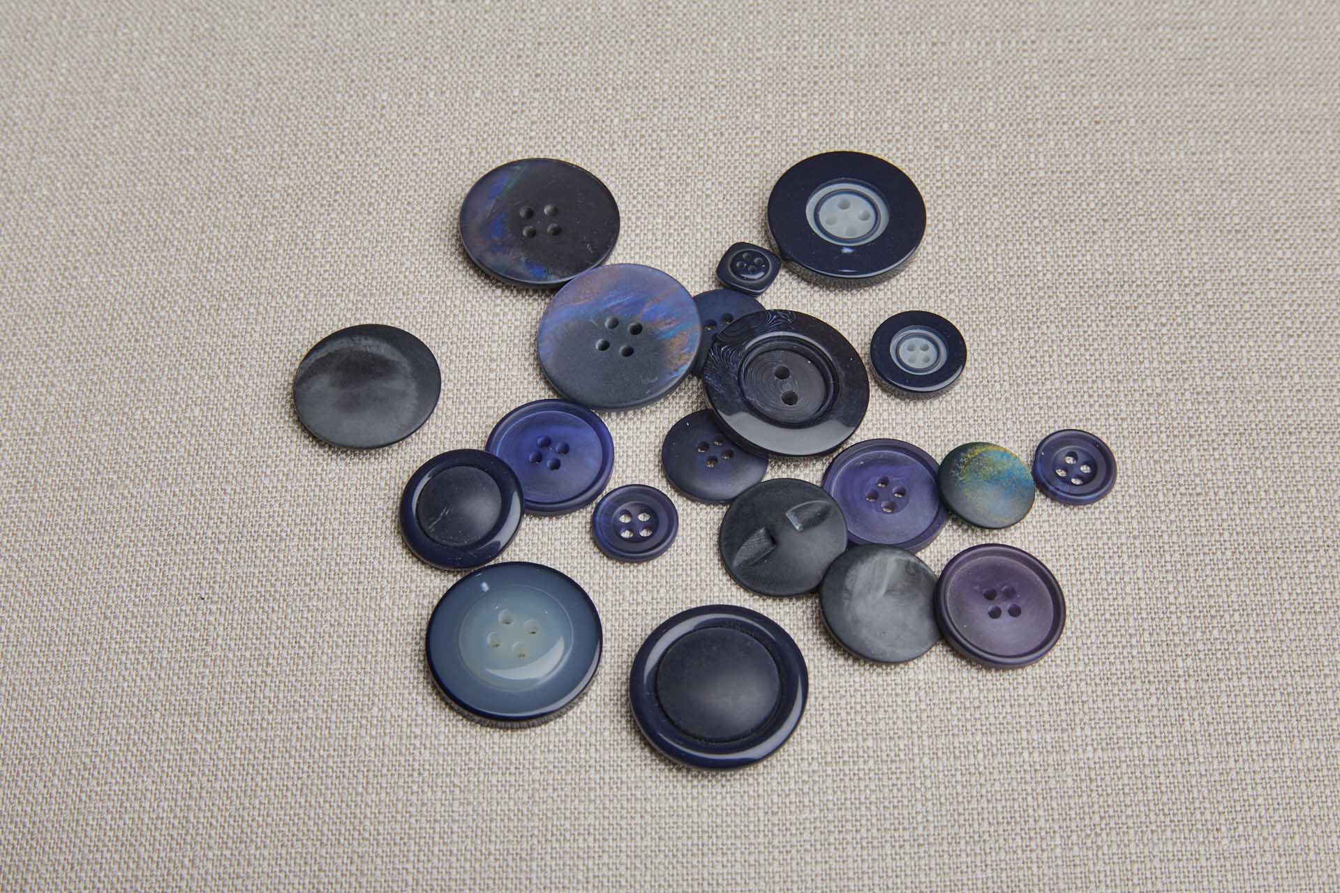 Set of 21 Vintage Navy, Indigo and Purple Buttons - Assorted Sizes