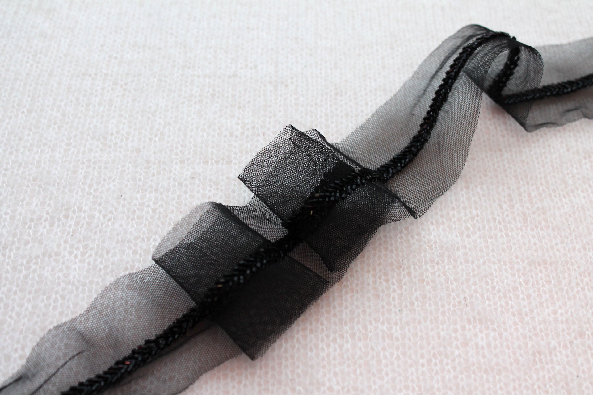 Beaded Micro Trim - Herringbone - Black, image 2 of 4