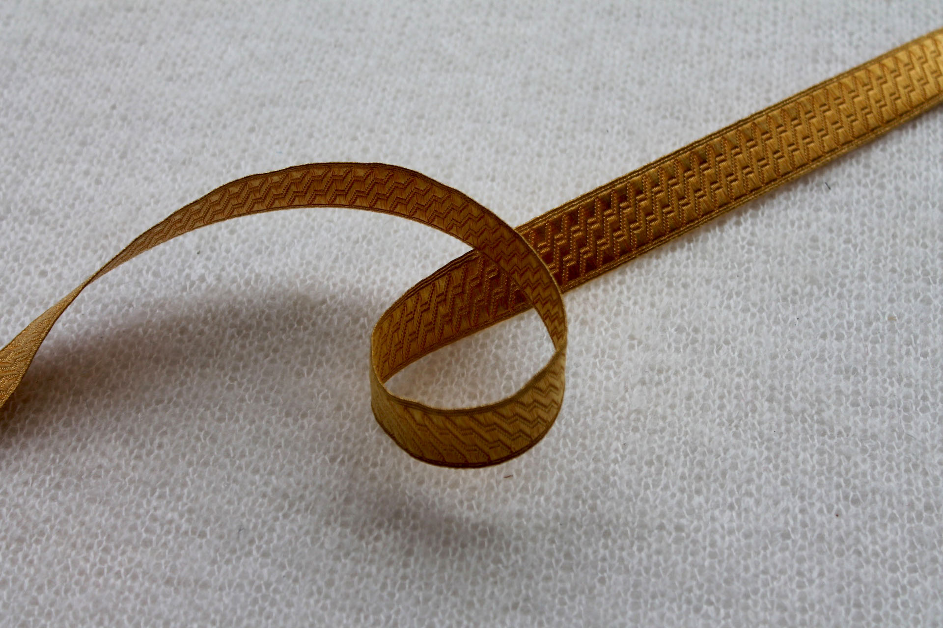Warm Gold "Guards Lace" Braid with Geometric Design - Medium trim, image 3 of 5