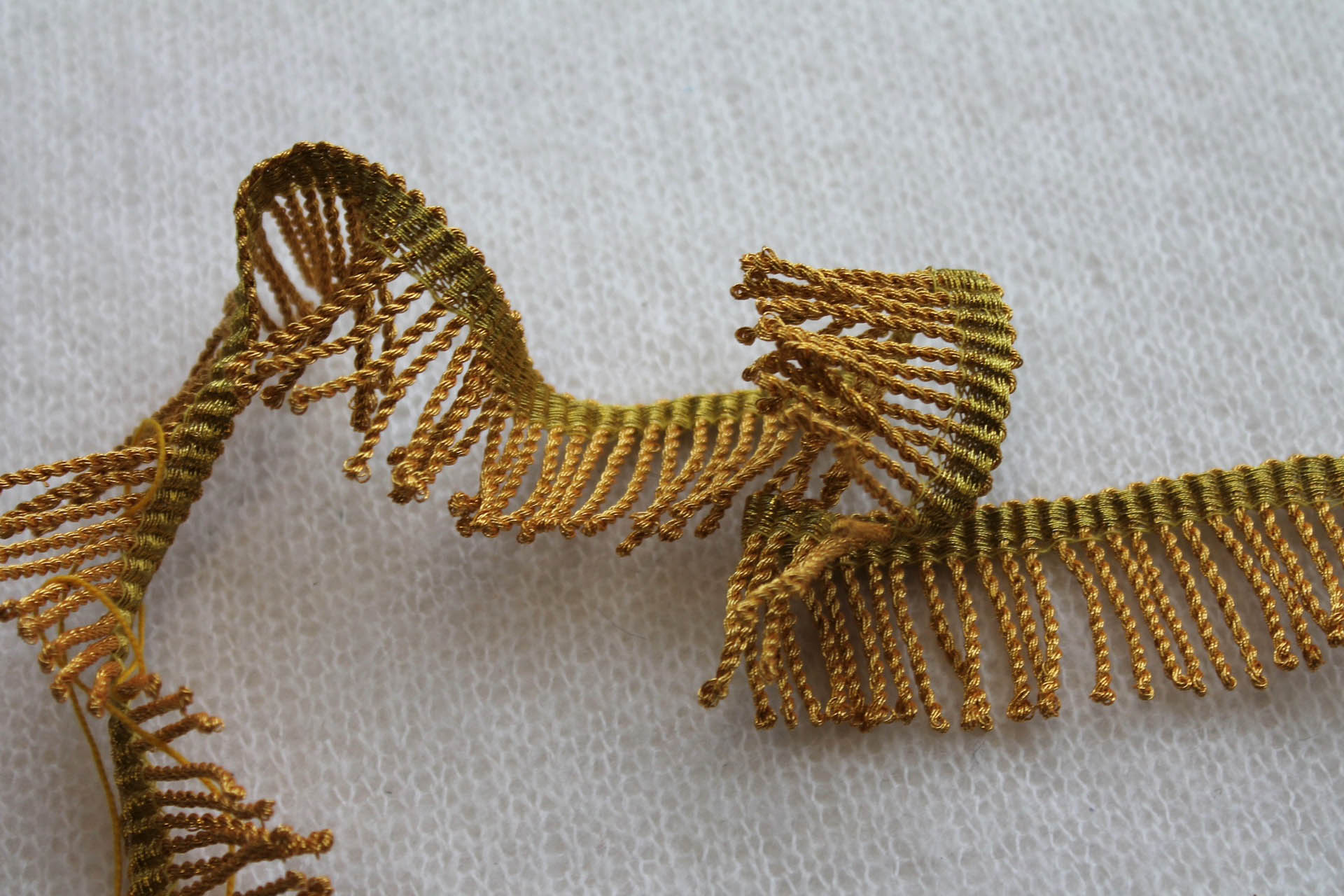 Orange Gold Mylar Fringe - 3.5cm trim, image 4 of 4