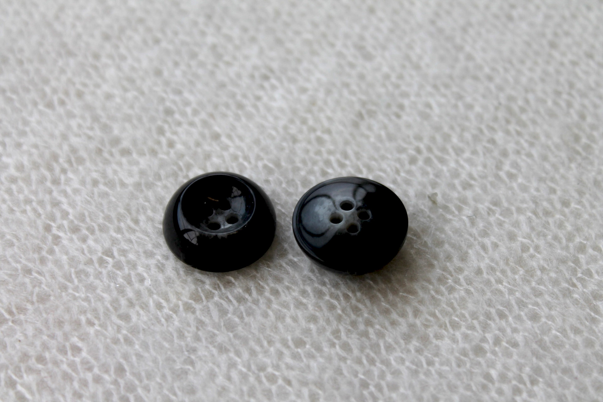 Marbled Black and Grey Plastic Button - 2.2cm, image 3 of 3