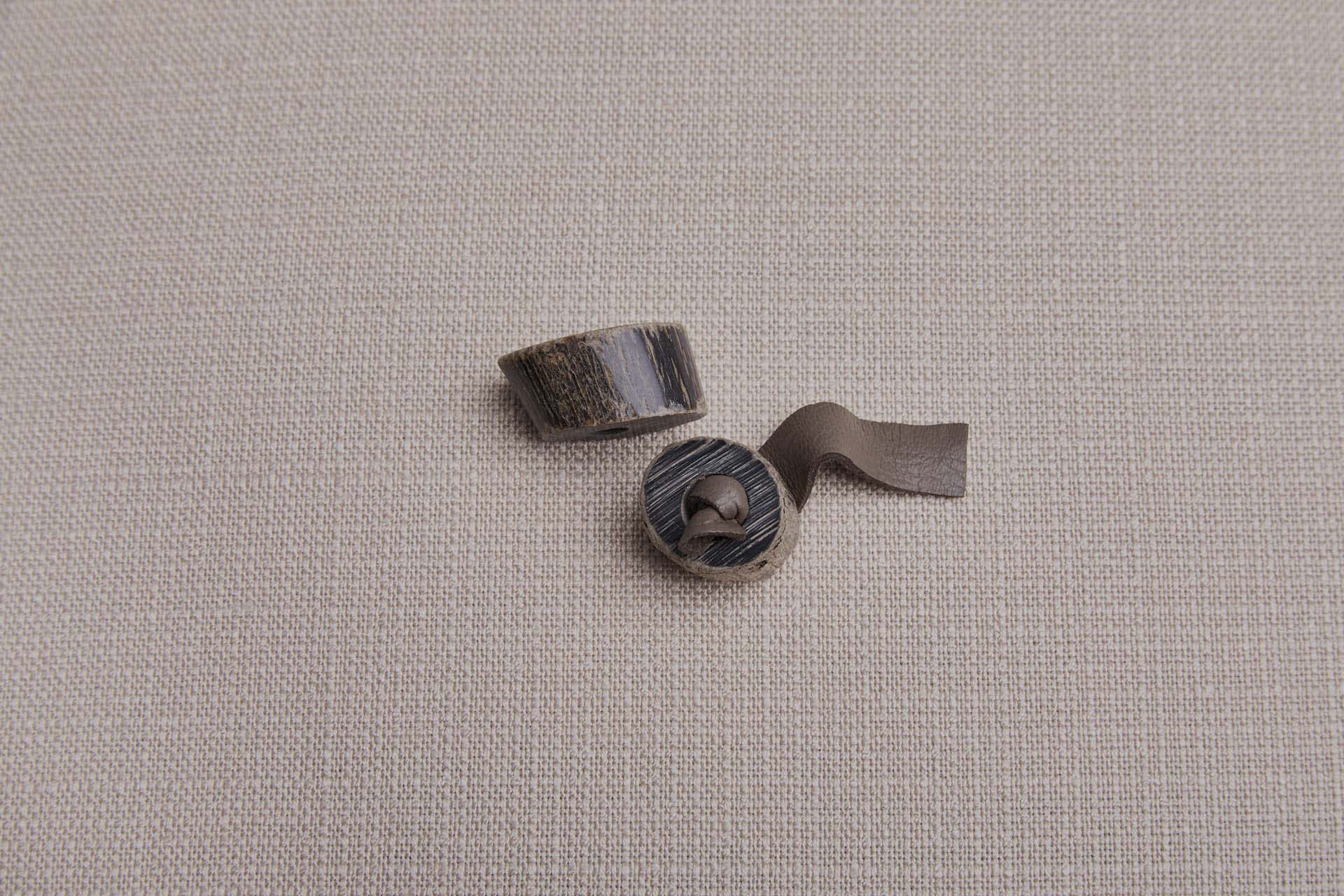 Thick Cut Horn Toggle - Grey Brown button, image 2 of 3