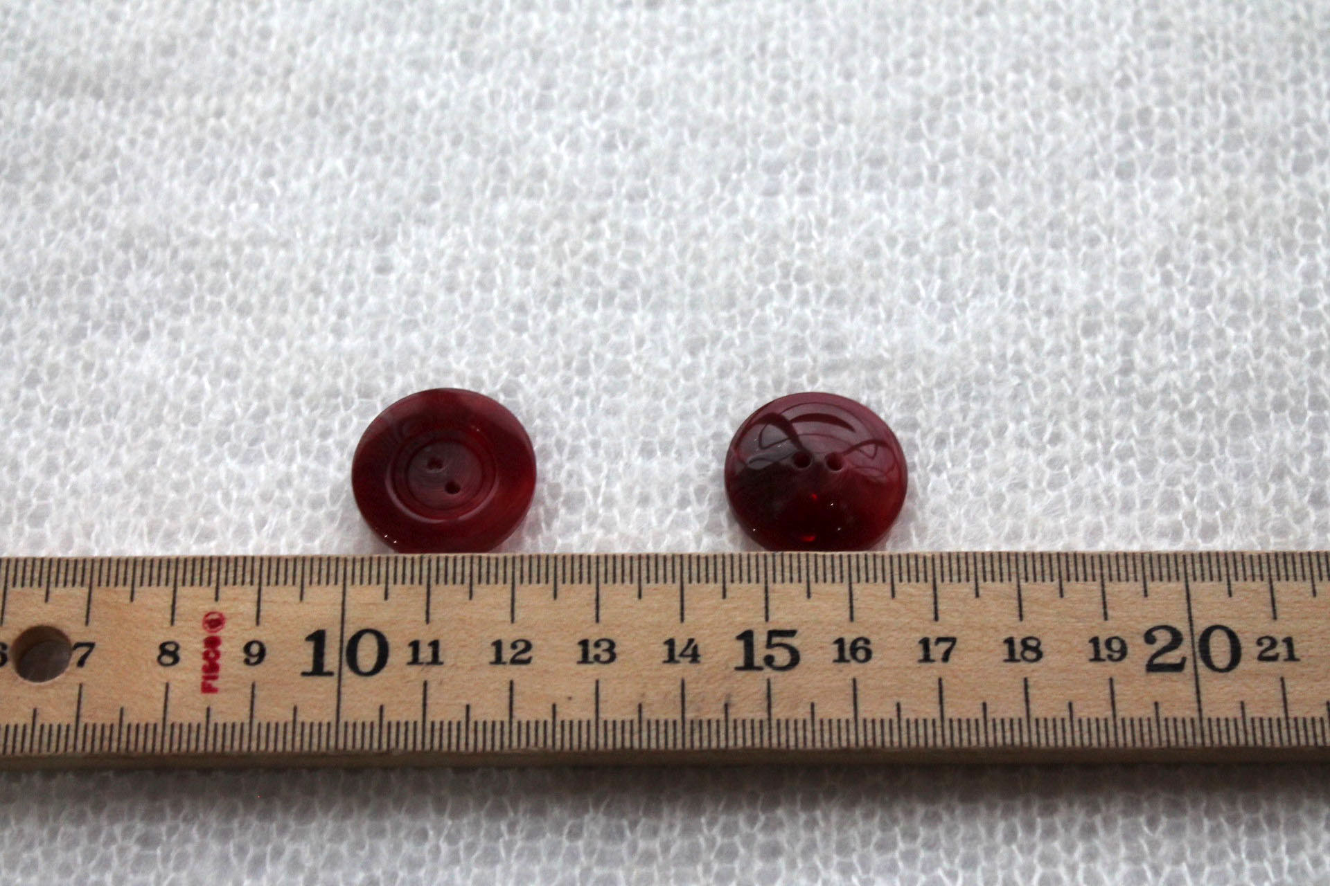 Marbled Wine Red Nylon Button - 2.2cm, image 3 of 4