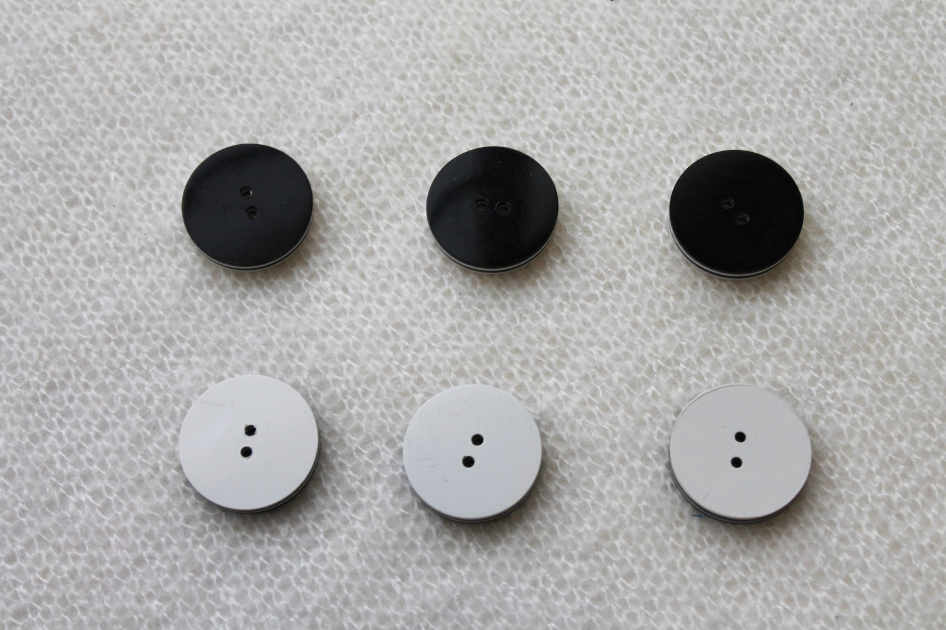 Vintage Reversible White and Black Button - 2.7cm, image 2 of 4