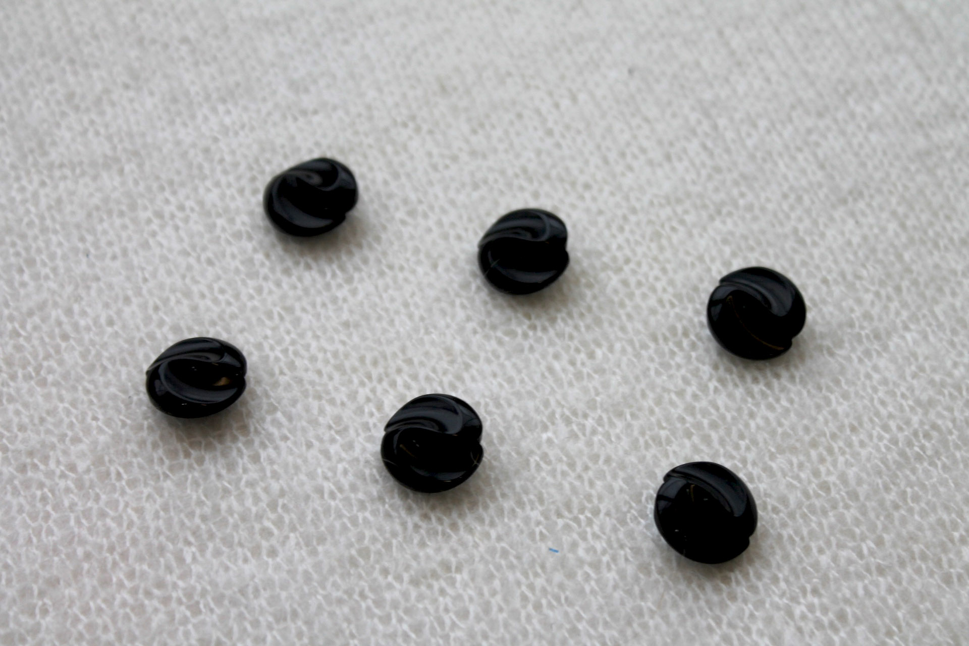 Black Sculpted Resin Button - 1.5cm