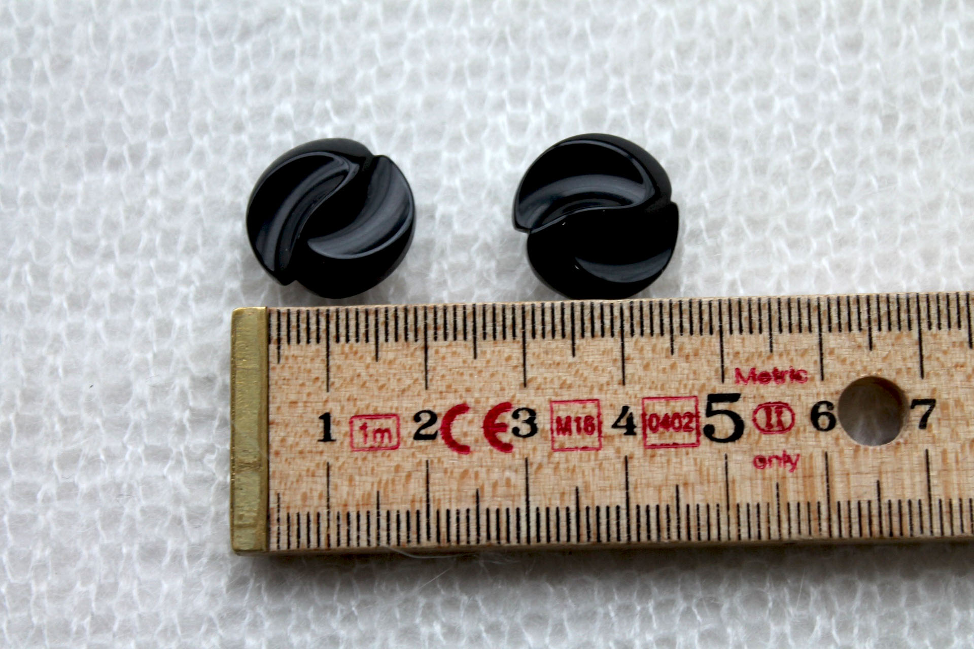 Black Sculpted Resin Button - 1.5cm, image 4 of 4