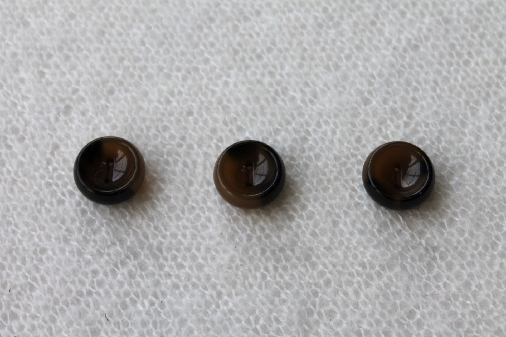 Vintage 60s Duffel Button - Olive/Black - 2cm, image 2 of 3