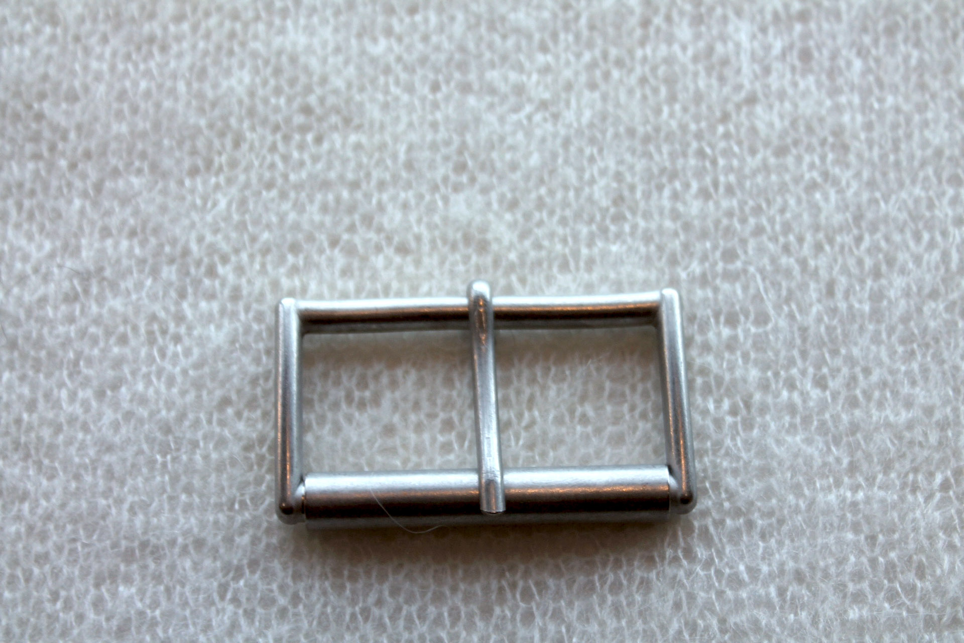 Brushed Steel Buckle button, image 3 of 5
