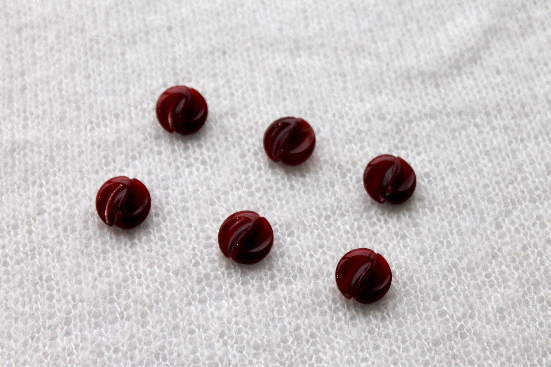 Wine Red Marbled Resin Button - 1.5cm