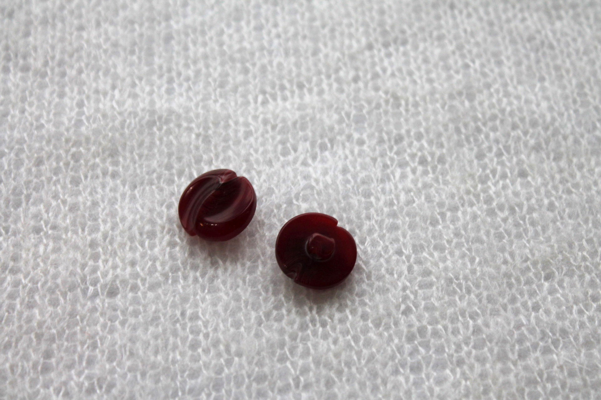 Wine Red Marbled Resin Button - 1.5cm, image 4 of 4