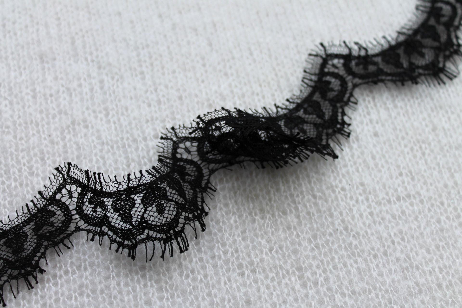 Chantilly Scallop Lace Trim - Black, image 2 of 4