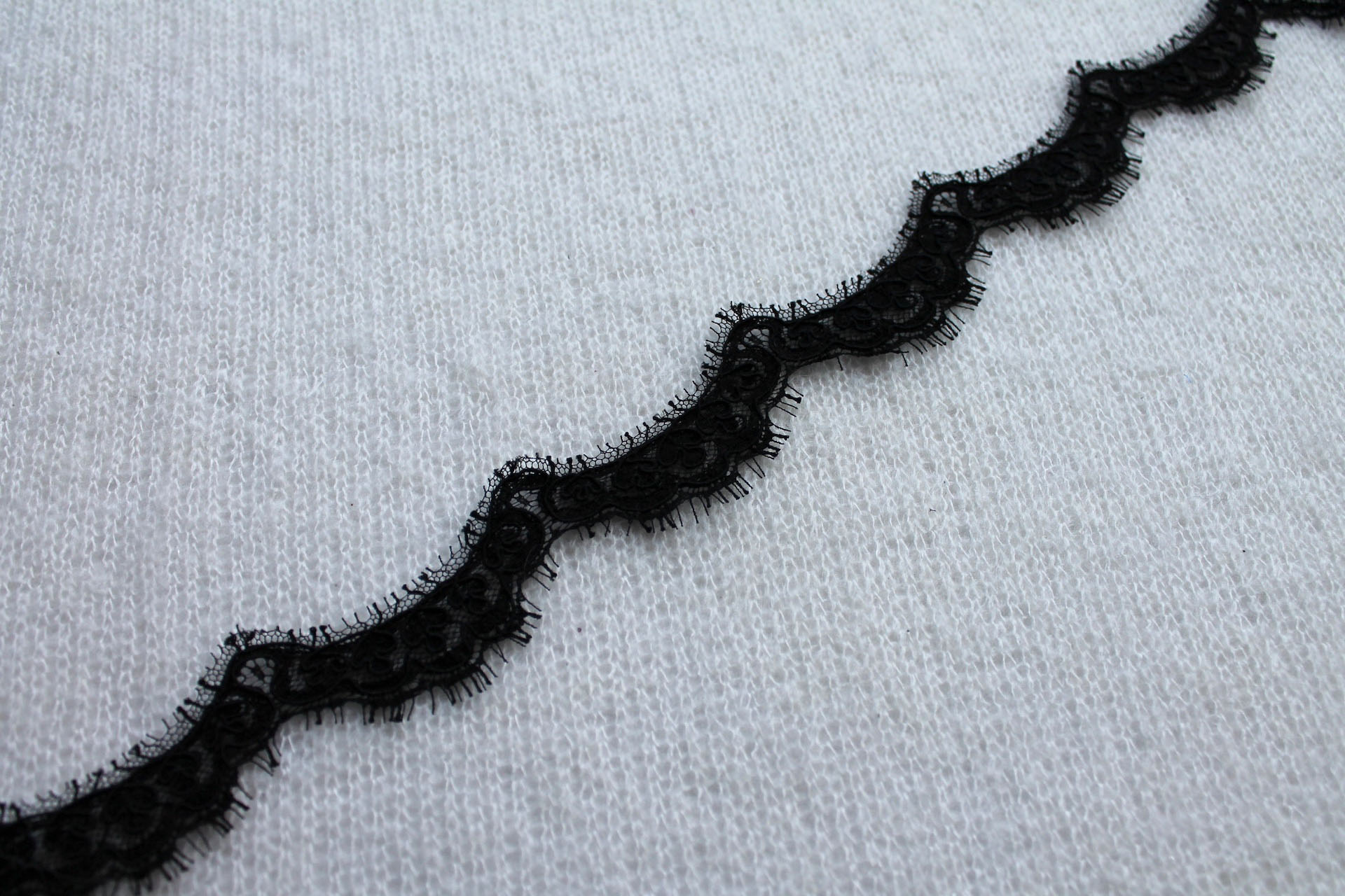 Corded Lace Scallop Trim - Black, image 2 of 4