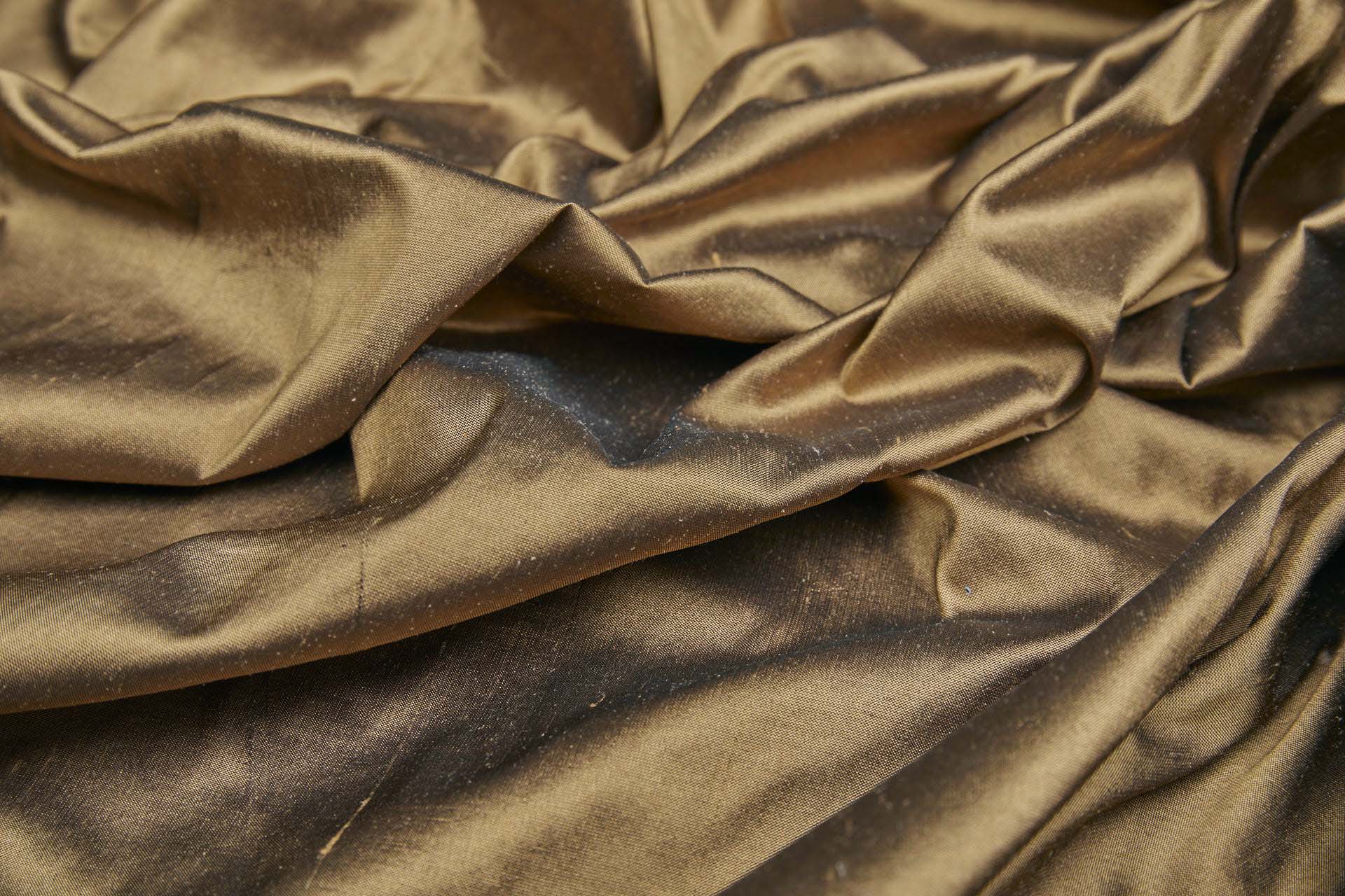 Silk Dupion - Tan shot Black fabric, image 5 of 8