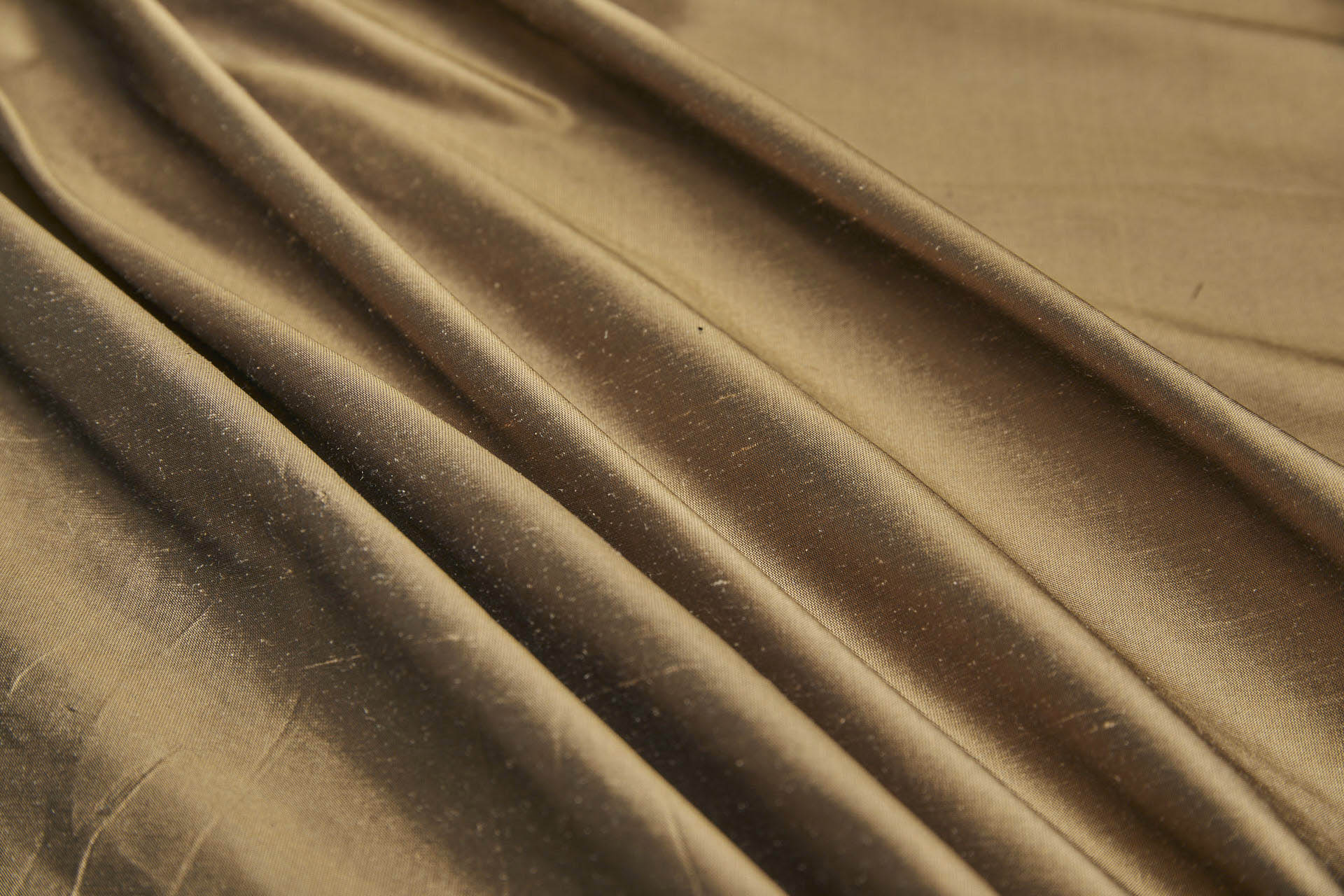 Silk Dupion - Tan shot Black fabric, image 7 of 8