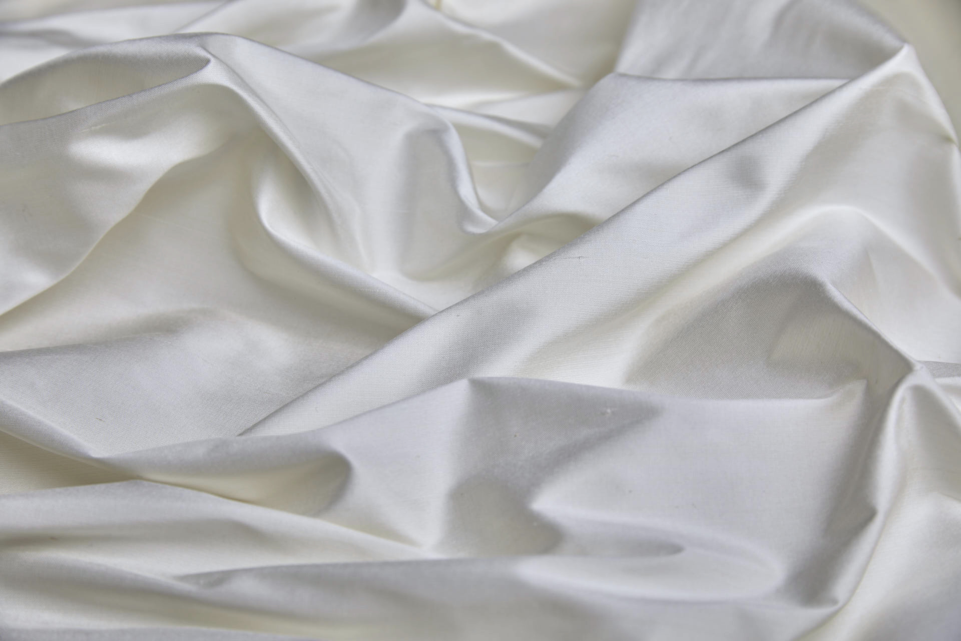 Silk Dupion - Ivory - 140cm wide fabric, image 4 of 6