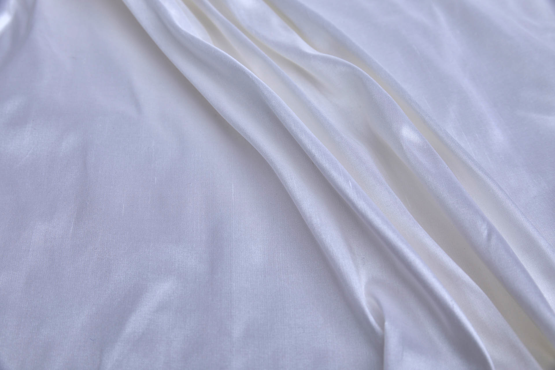 Silk Dupion - White - B01 - 140cm fabric, image 6 of 6