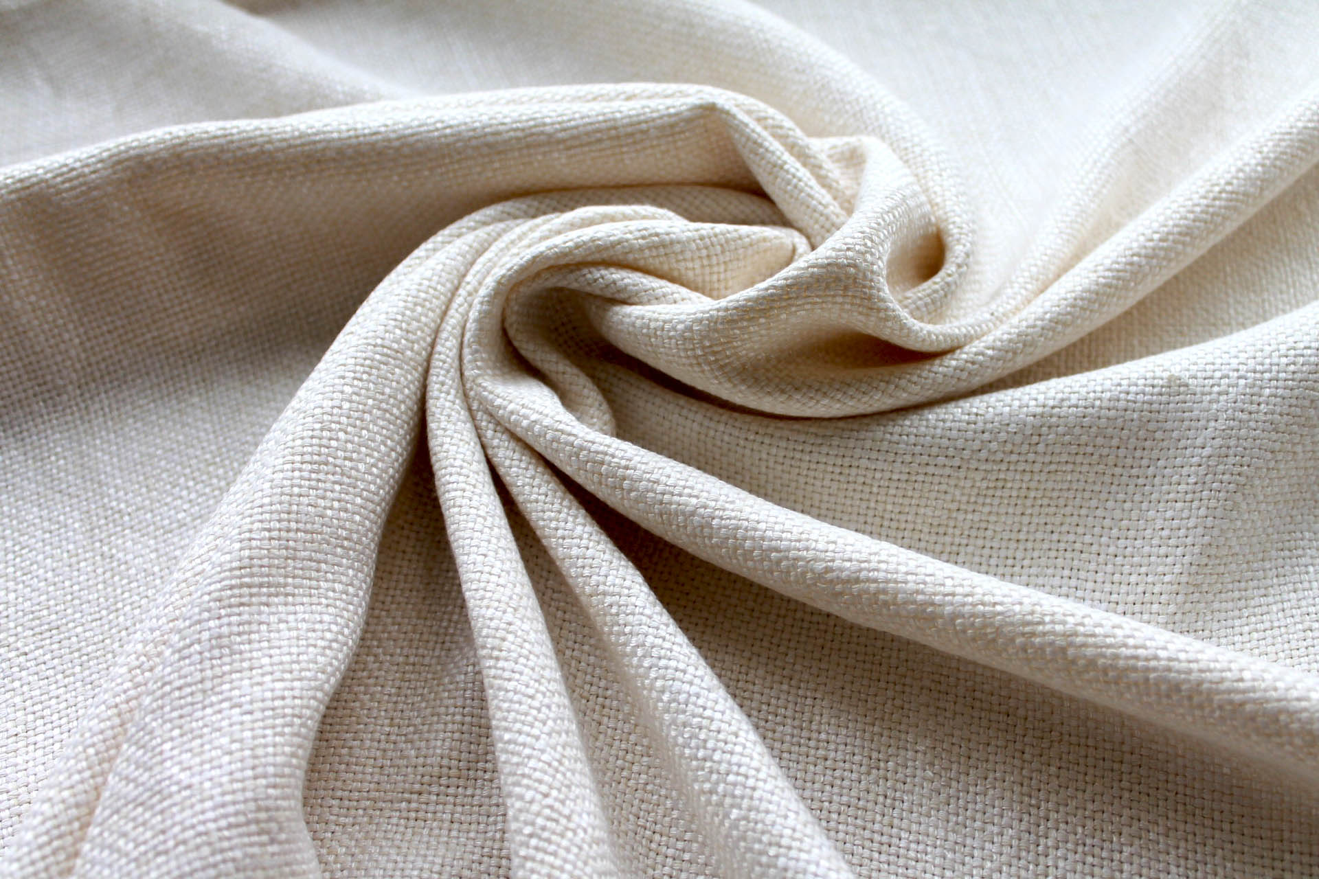 Chunkier Basket Weave Silk Matka in Pale Ivory fabric