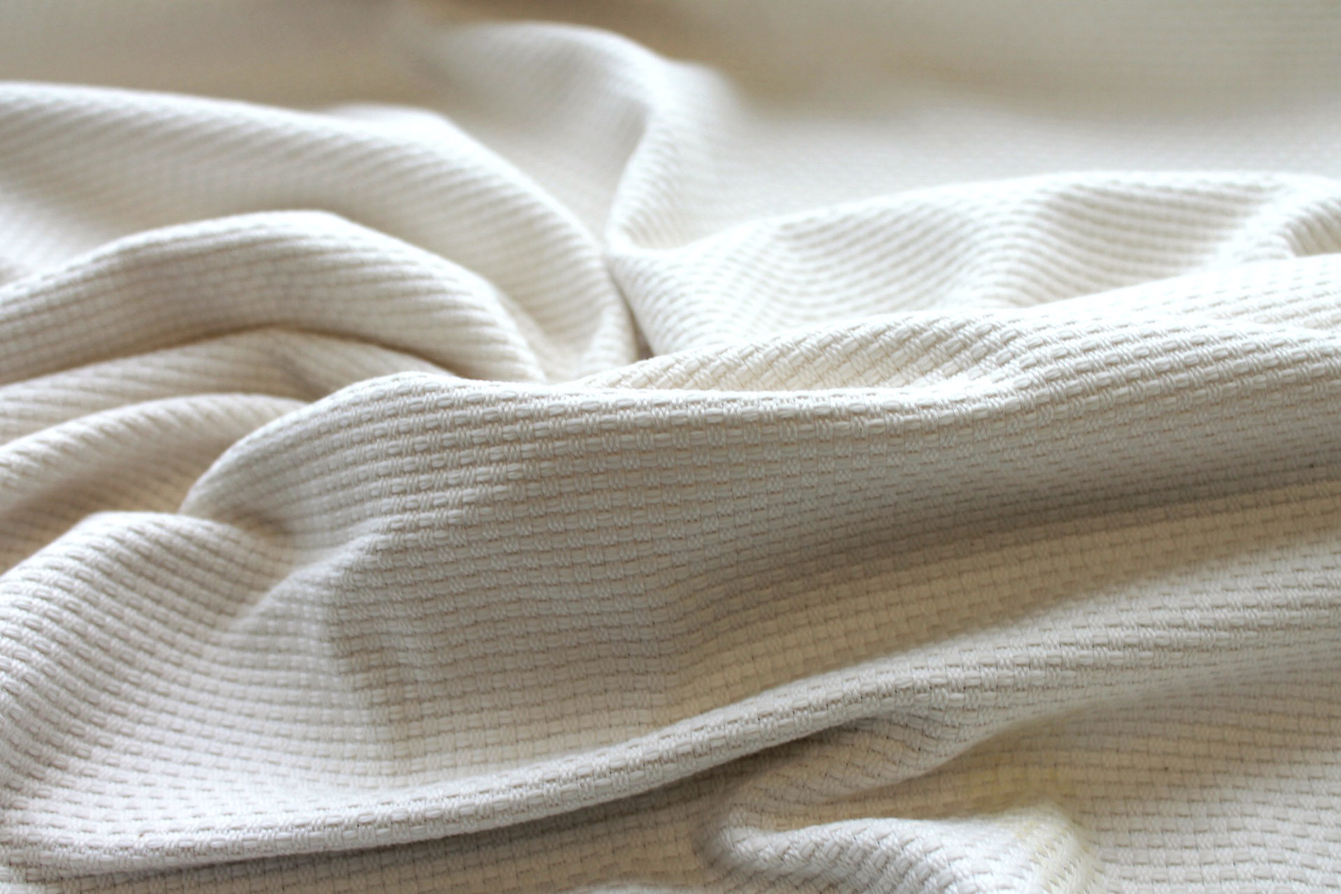 Chunky Flat Basket Weave Cotton in Ivory fabric, image 3 of 6