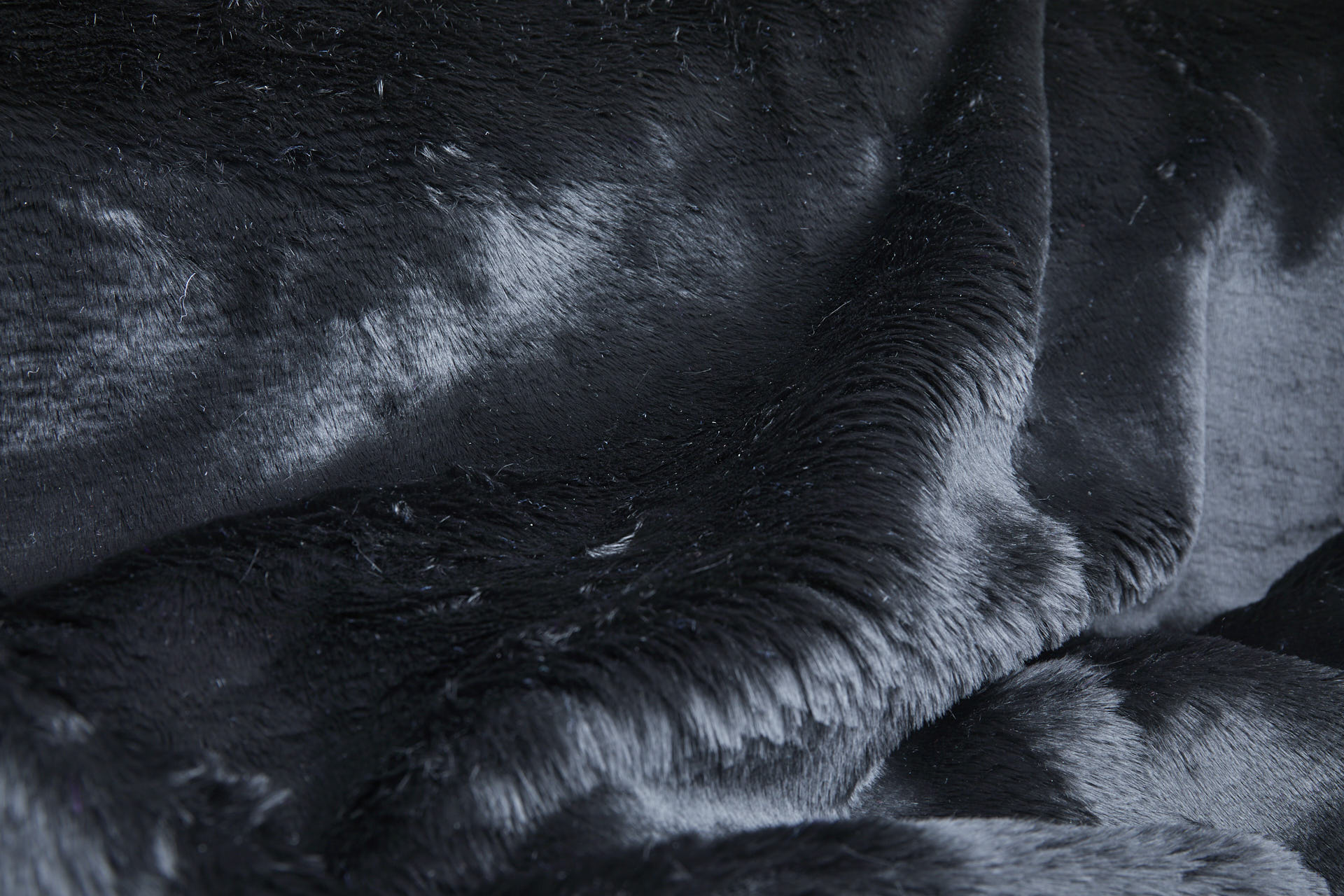 Faux Fur - Short / Medium Pile Black fabric, image 6 of 11